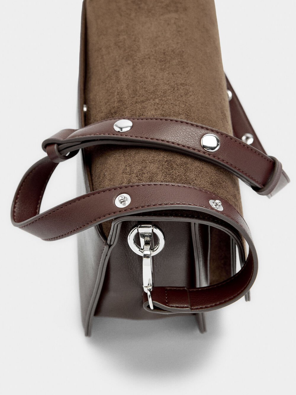 Crossbody bag with flap