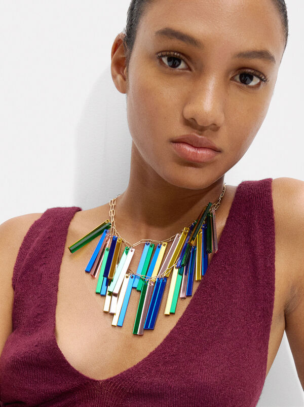 Short Necklace with Multicolor Rows