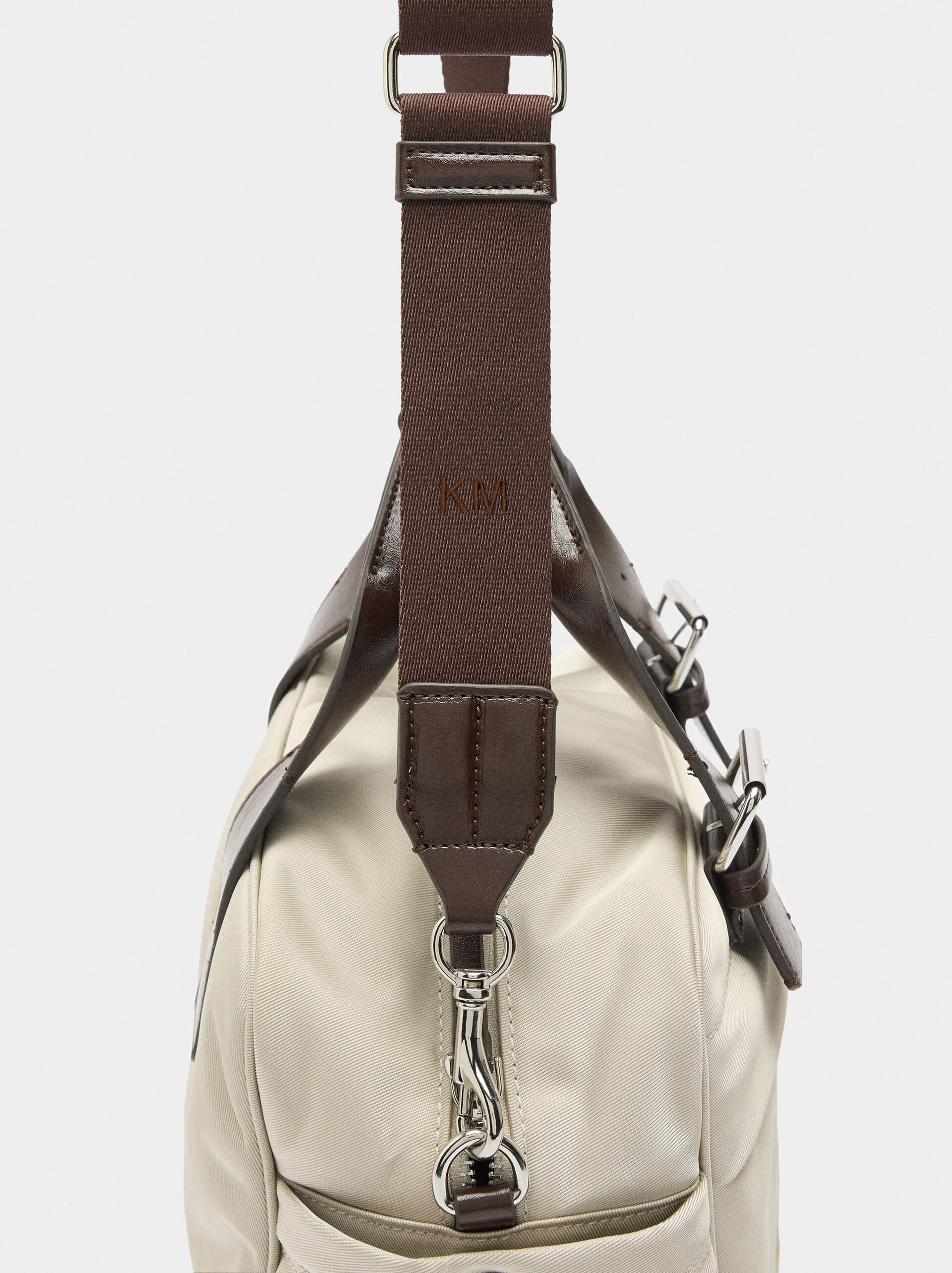 Nylon tote bag with strap  image number 3.0