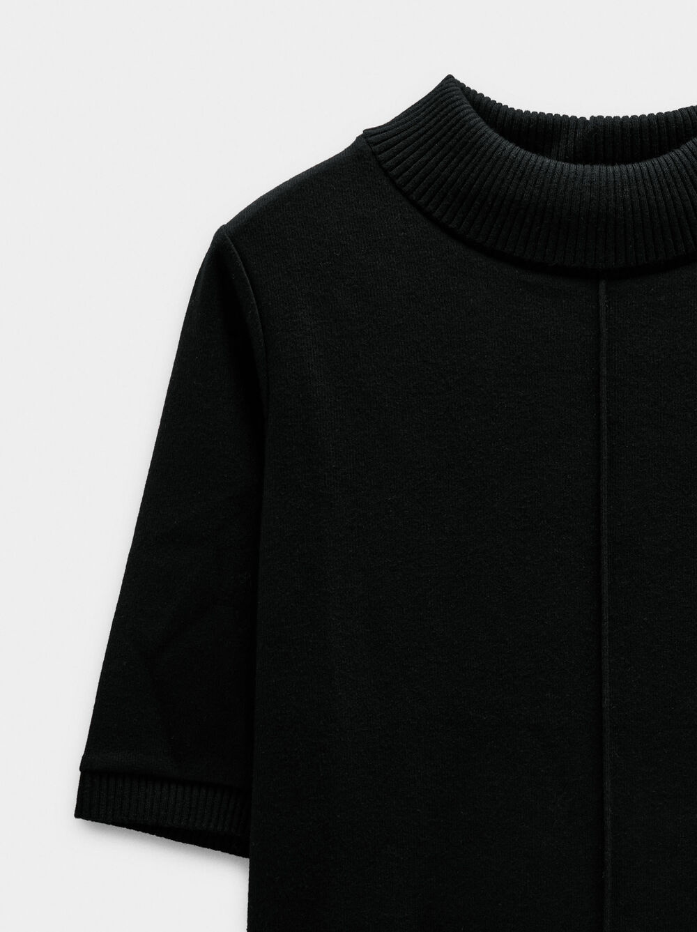 T-shirt in collo alto