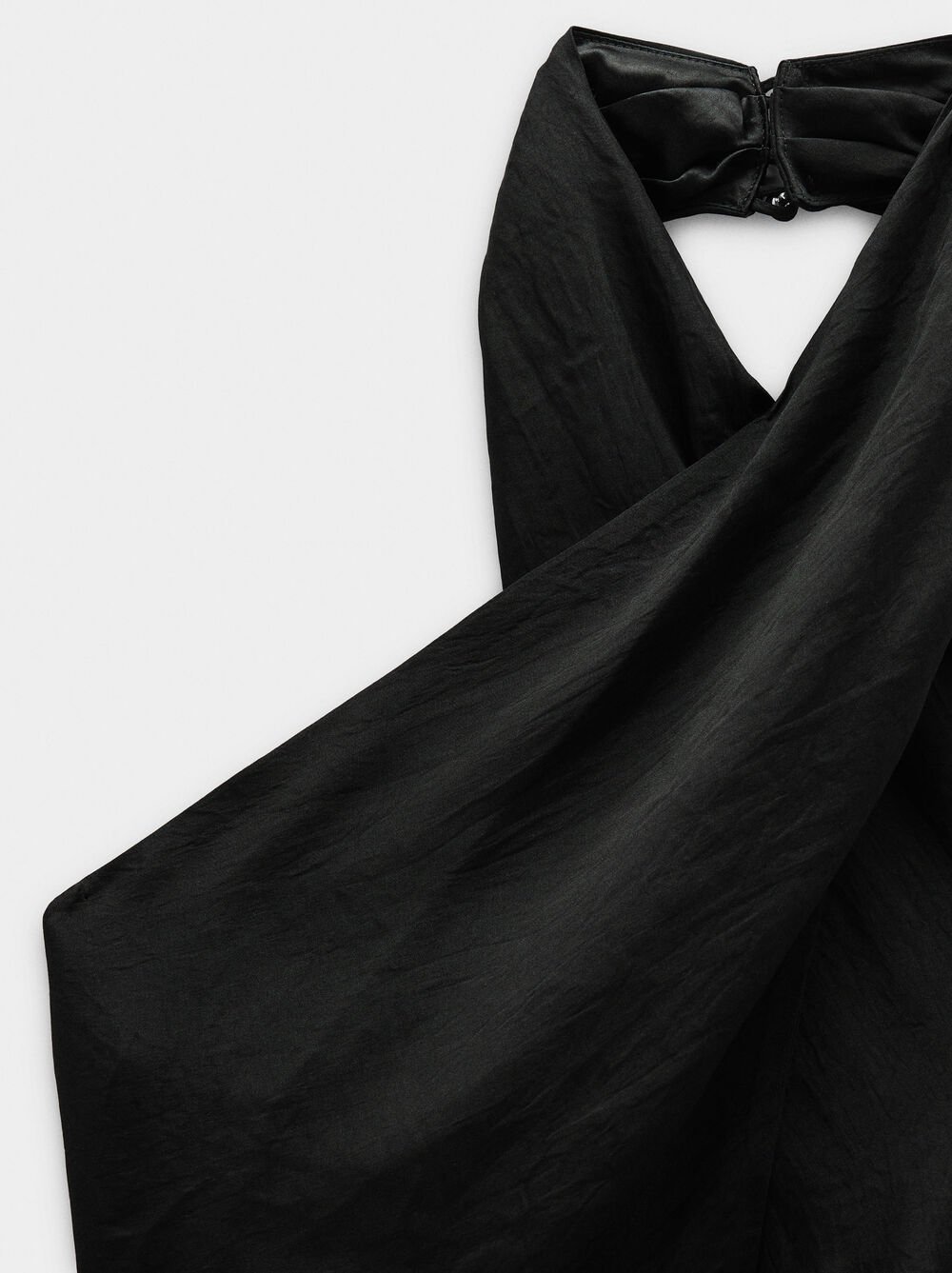 Combinaison halter effet froissé