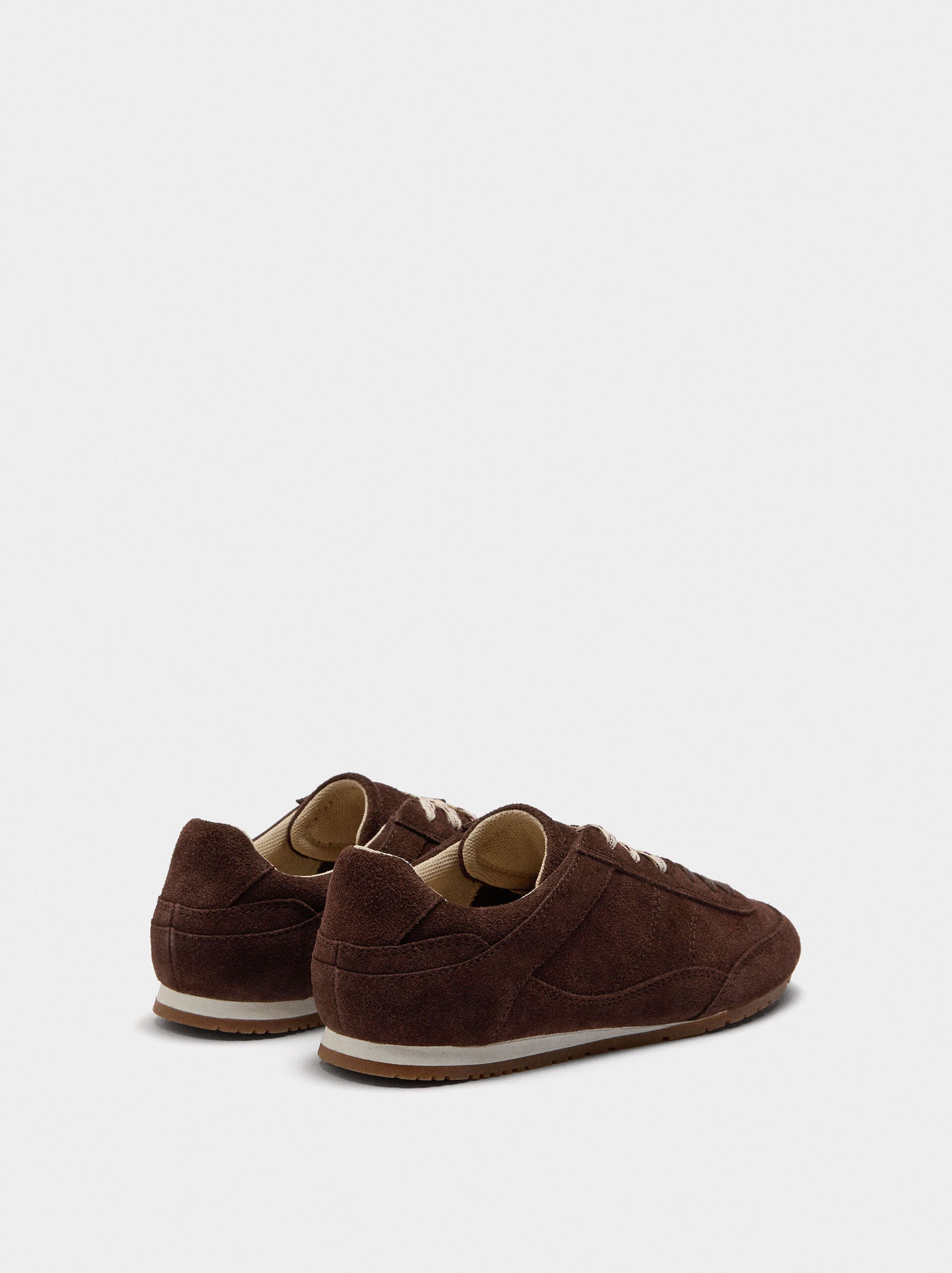 Sneakers with monochromatic leather image number 3.0