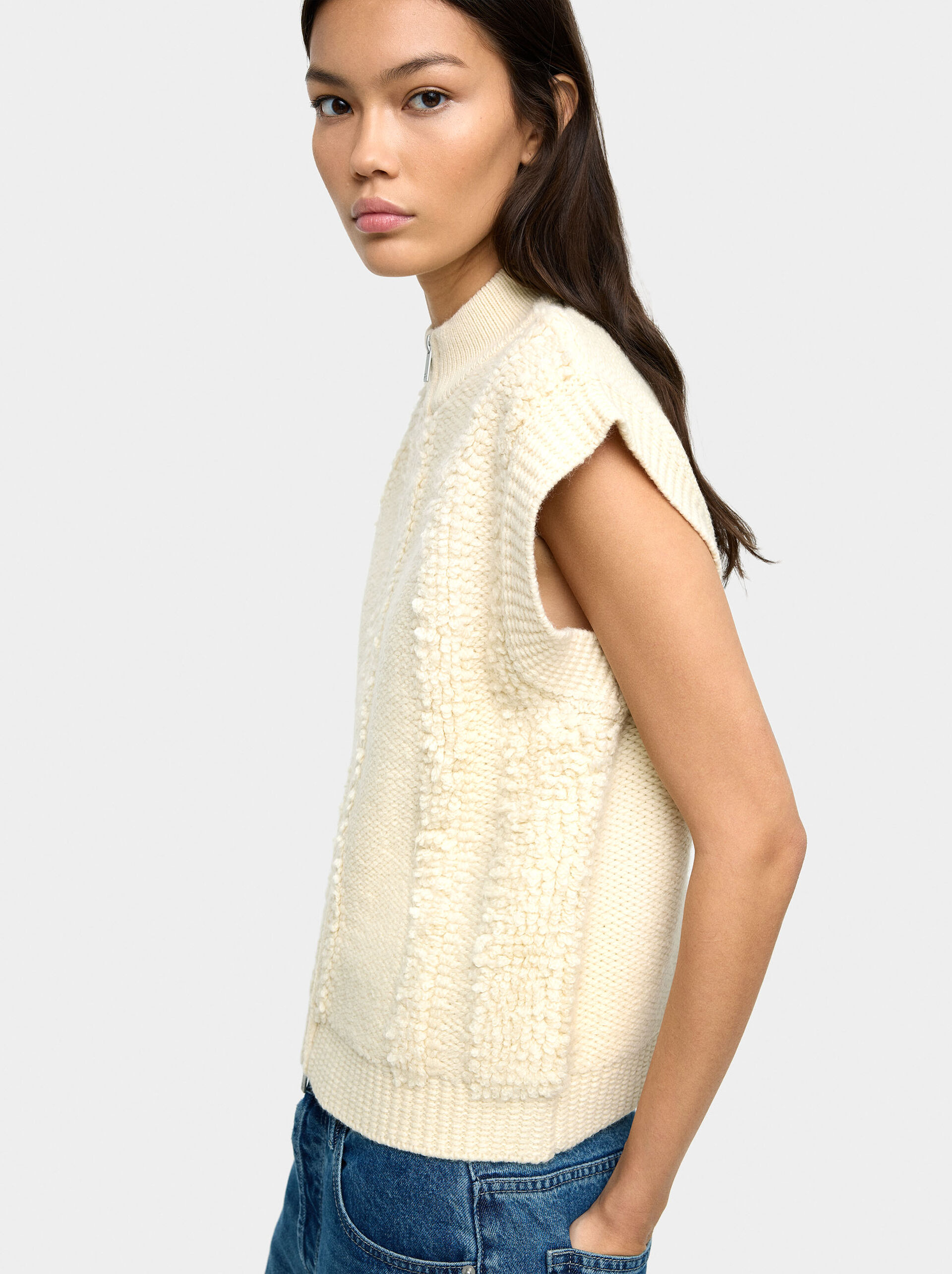 Knit vest with zipper closure image number 1.0