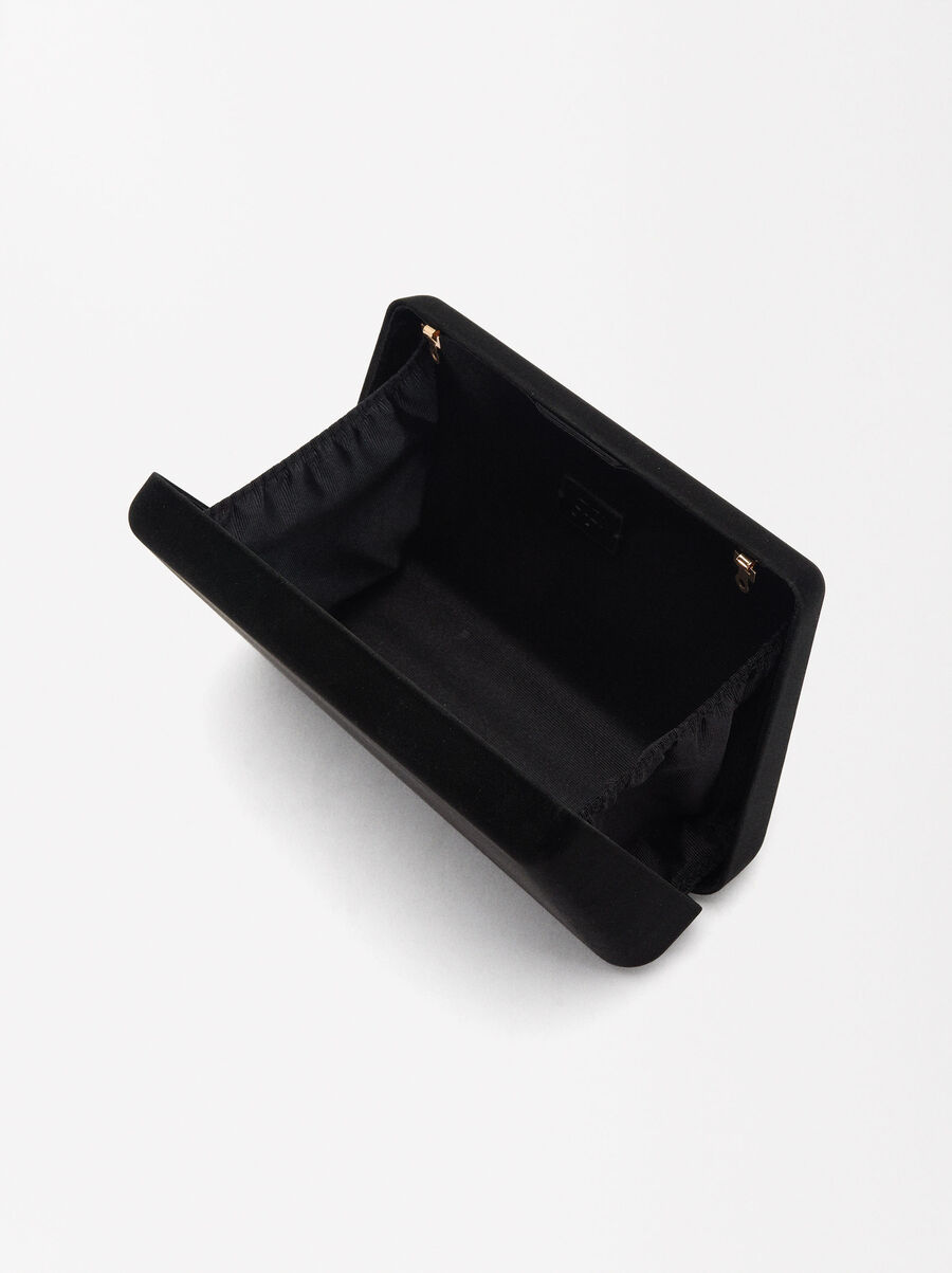 Party clutch with chain handle