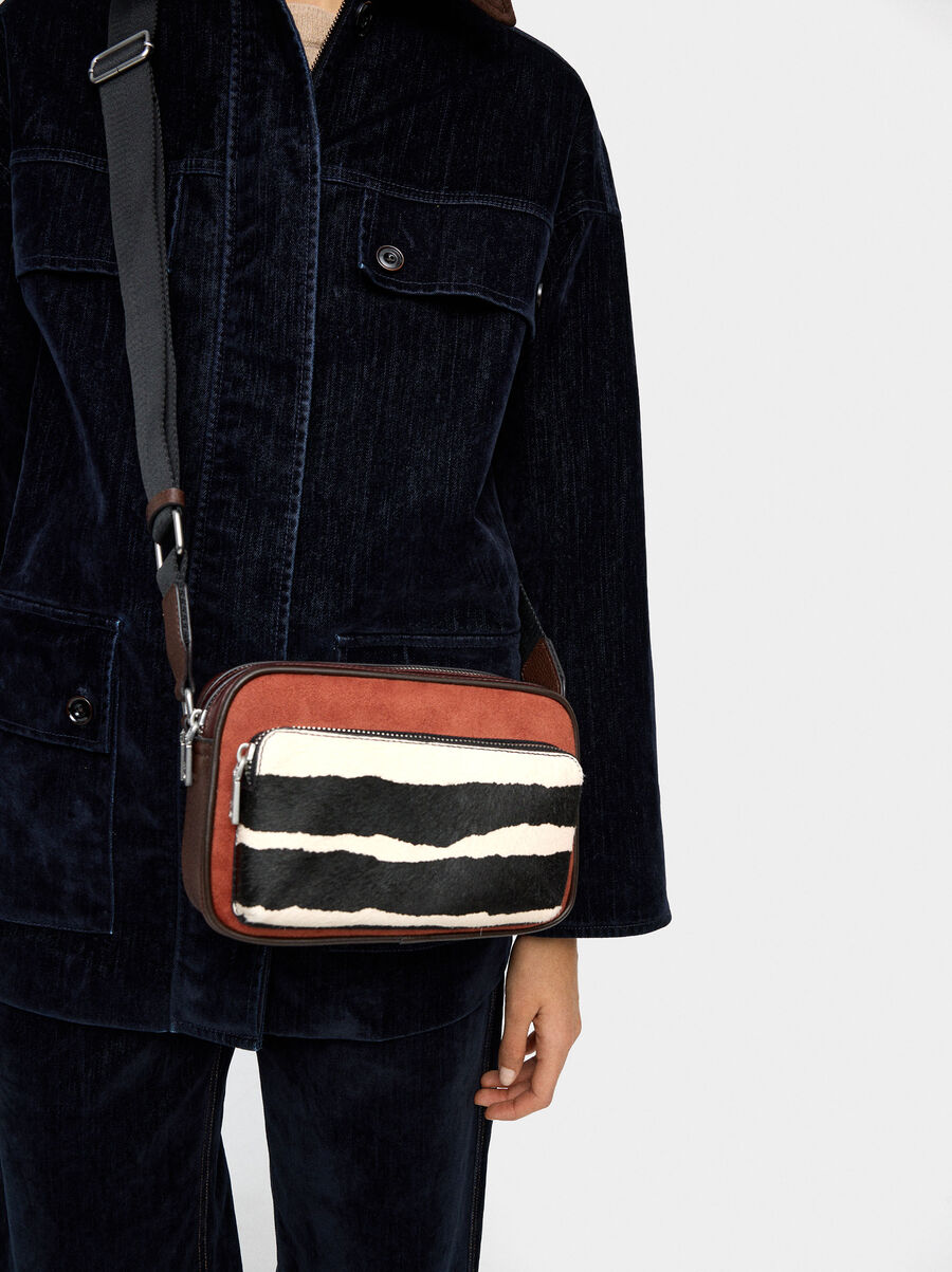 Bolso bandolera detalles de piel