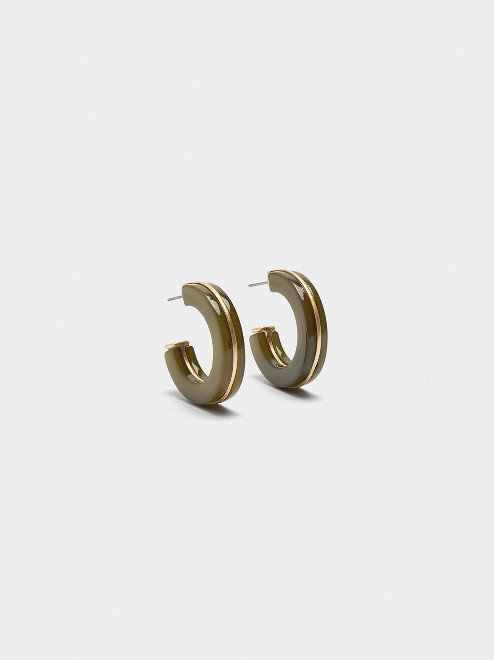 Open hoop earrings with resin