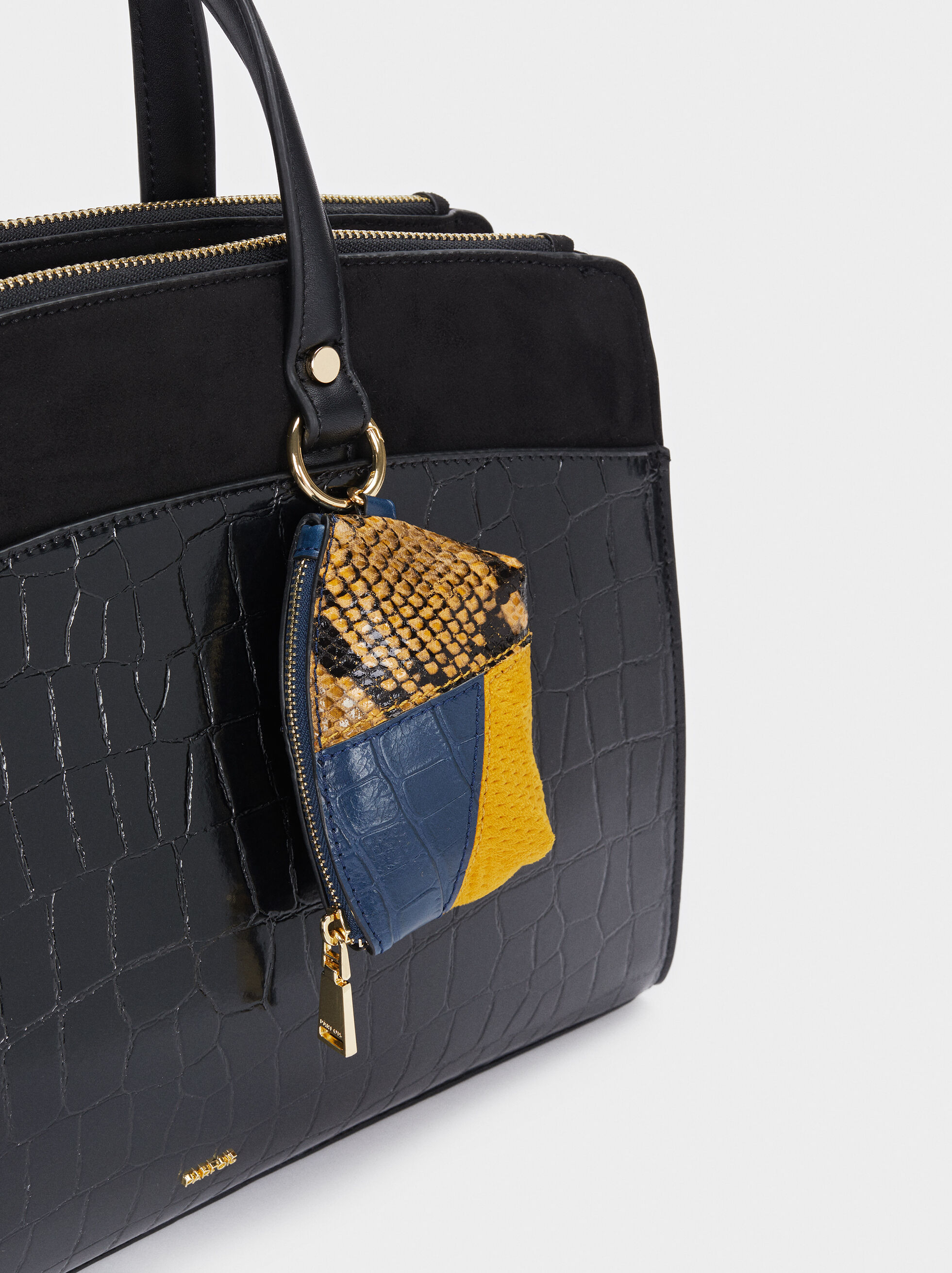 removable shoulder strap