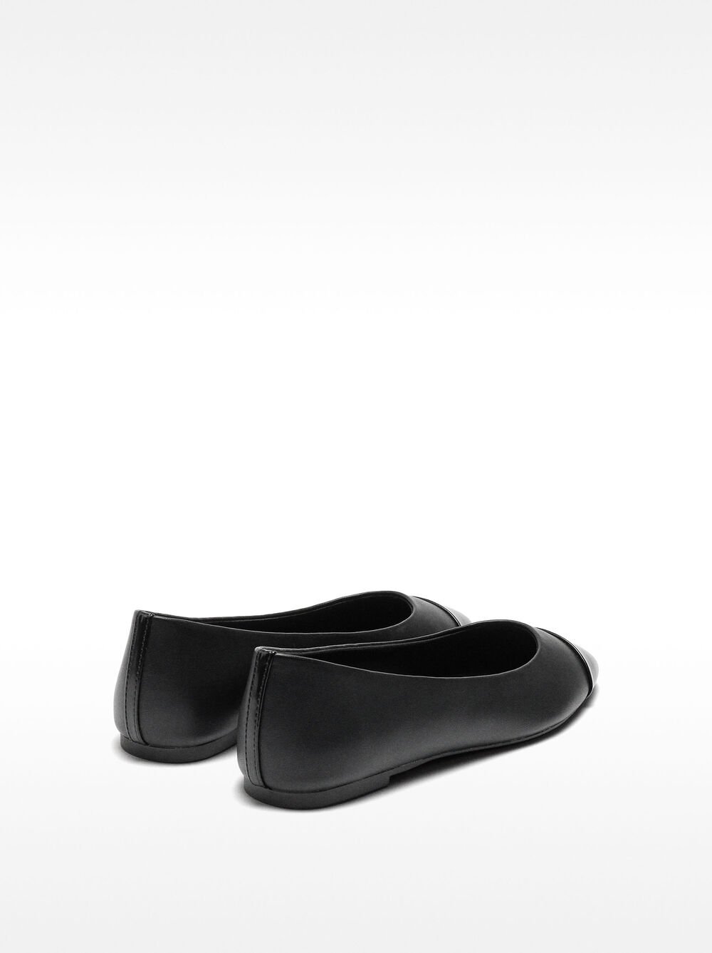 Contrast ballet flats 
