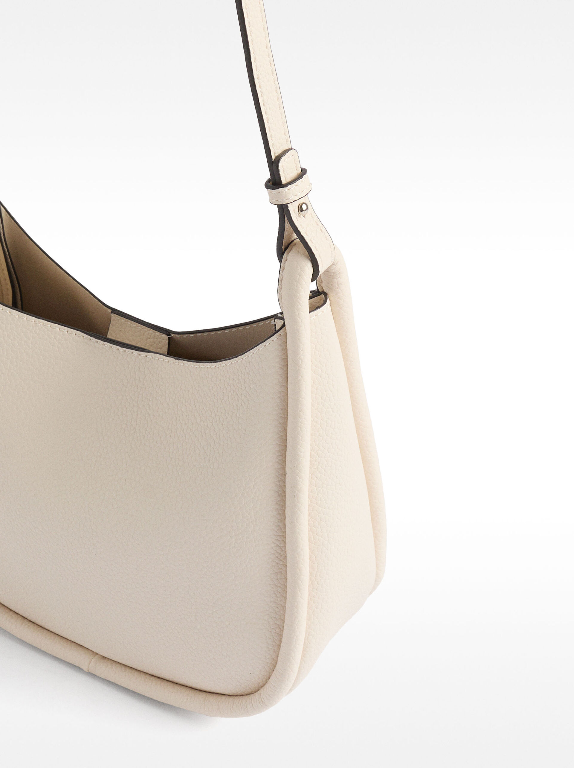 Bolso de mano con textura image number 3.0