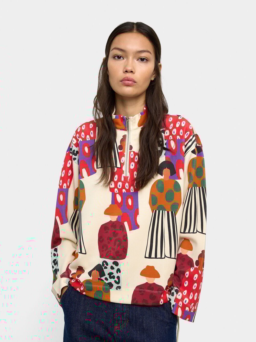 Printed sweatshirt with zipper closure