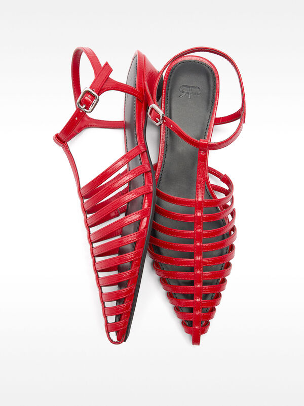 Heeled sandals with straps