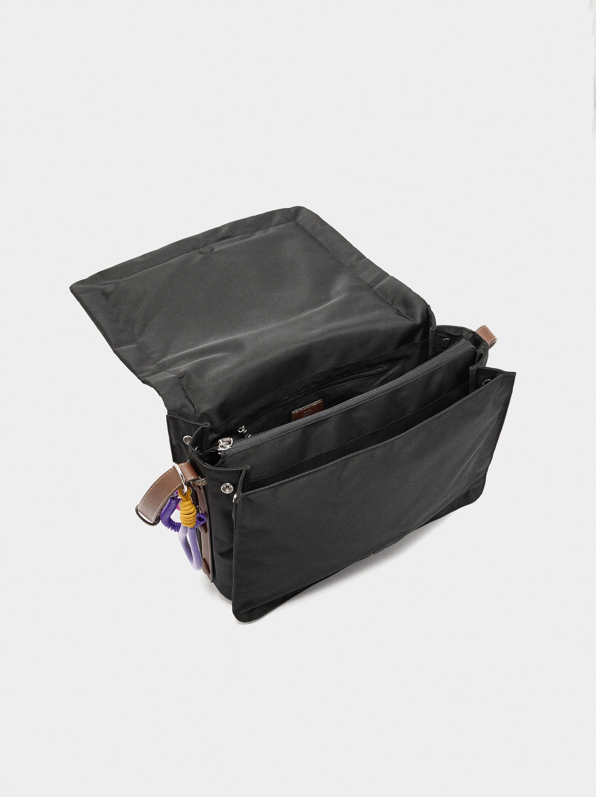 Bolso bandolera de nylon XL image number 4.0