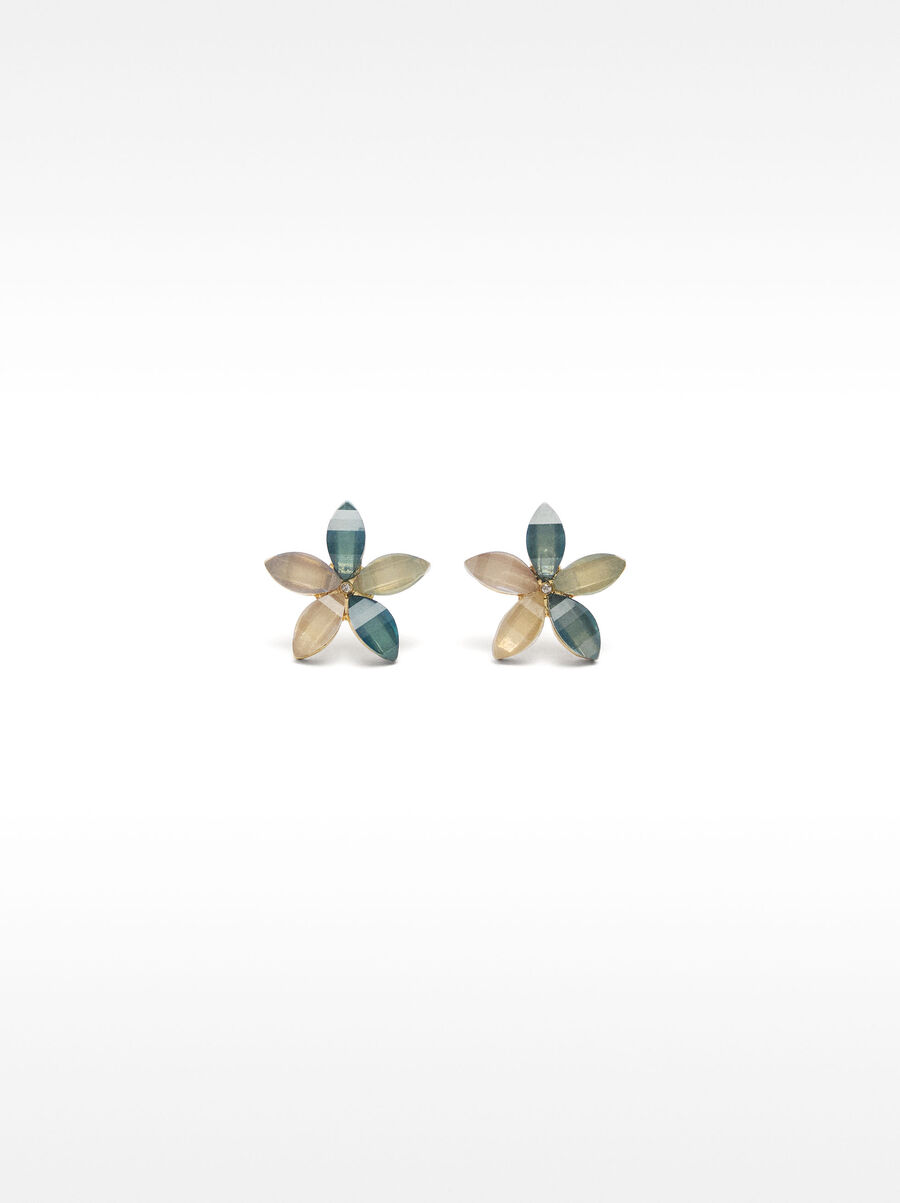 Flower earrings with resin