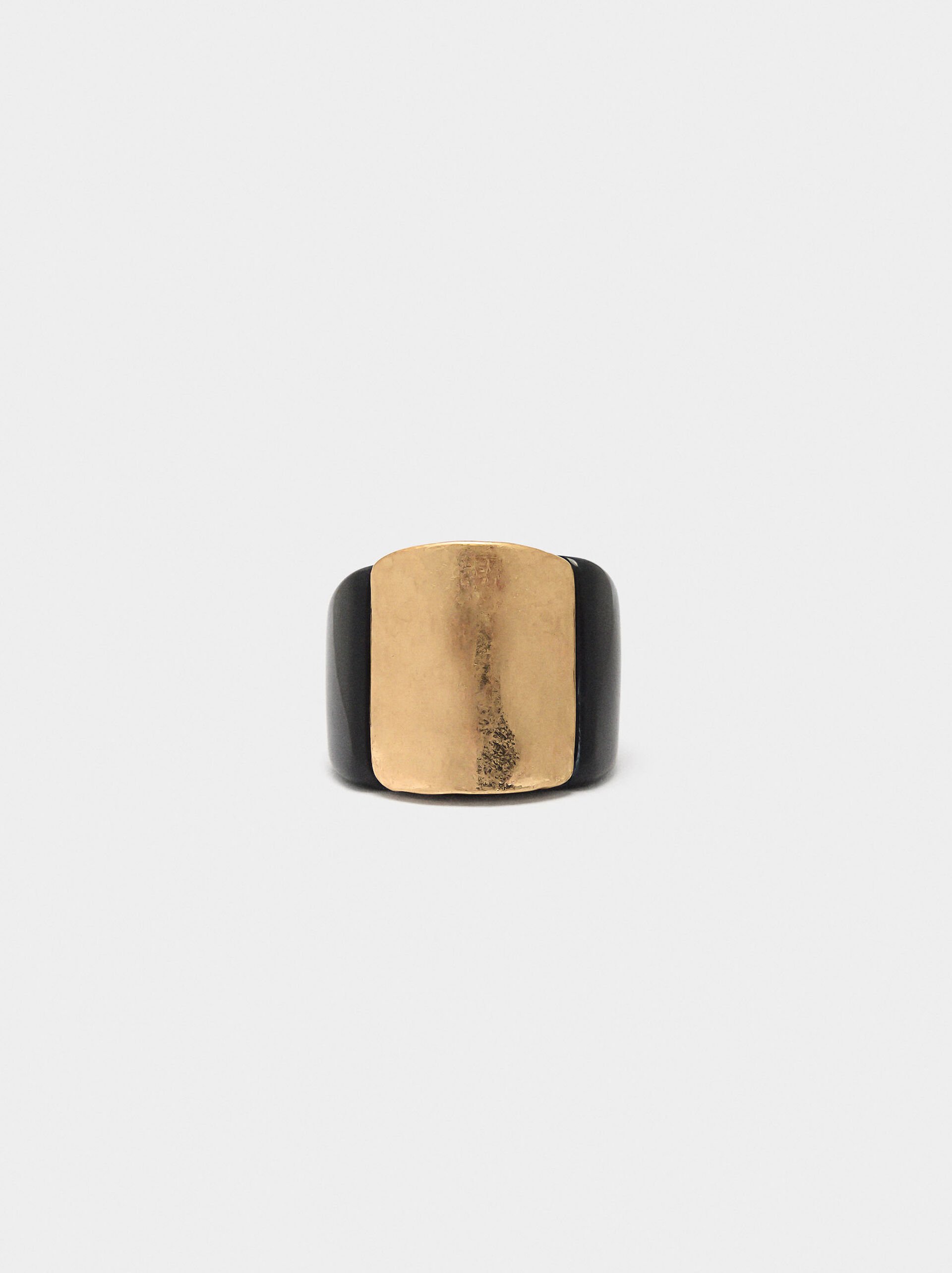 Resin ring with metal detail image number 0.0