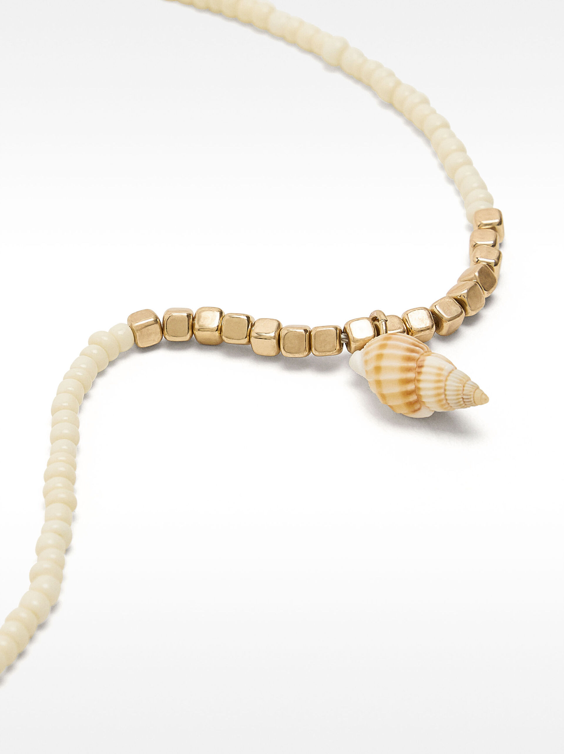 Bracelet with shell pendant image number 1.0