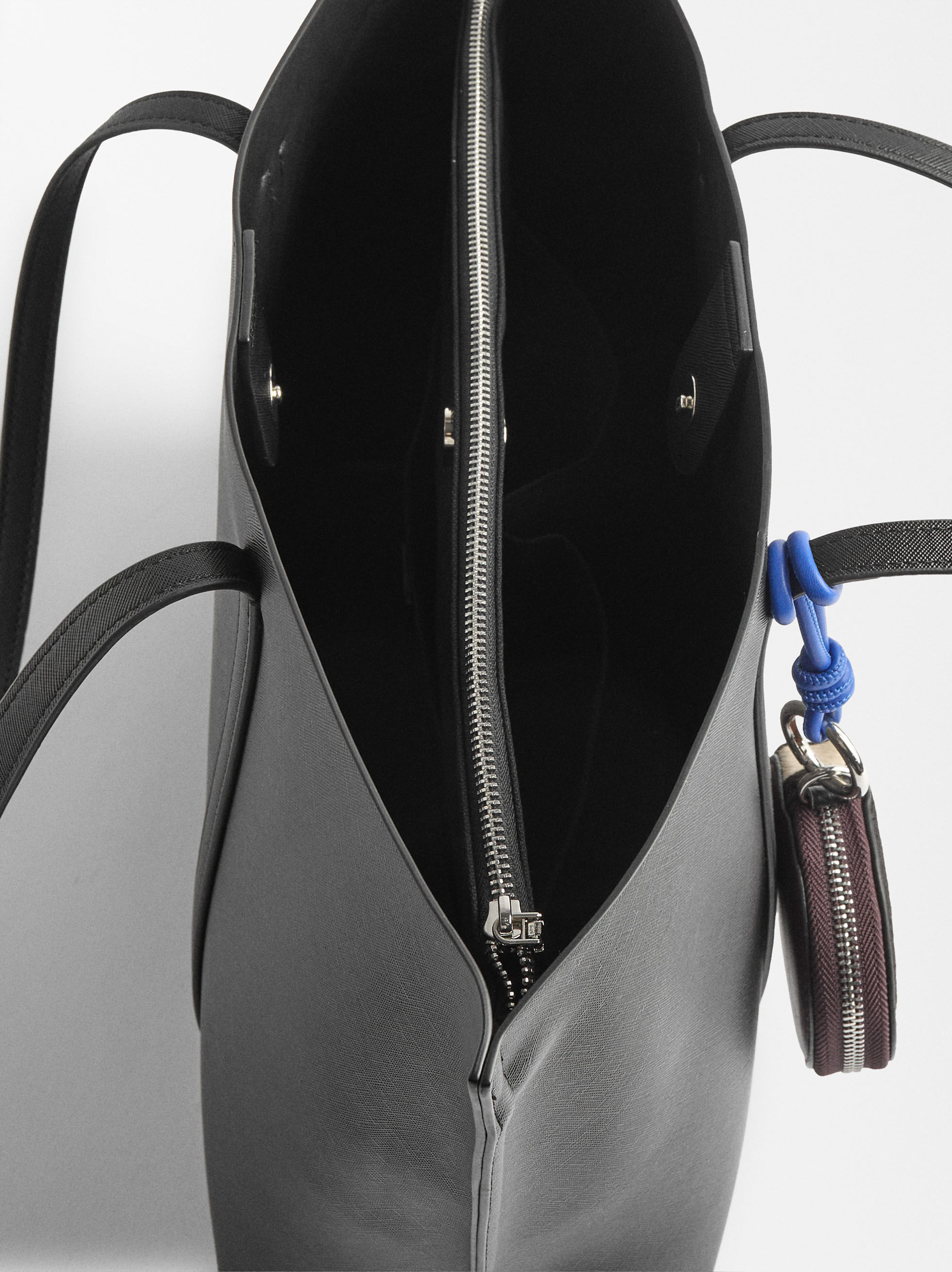【PARFOIS】本革 ショッパーバッグ 230395 Shopper bag with leather pendant Black | Parfois