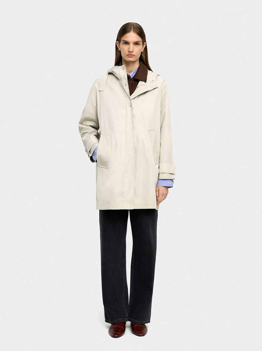 Light parka with hood