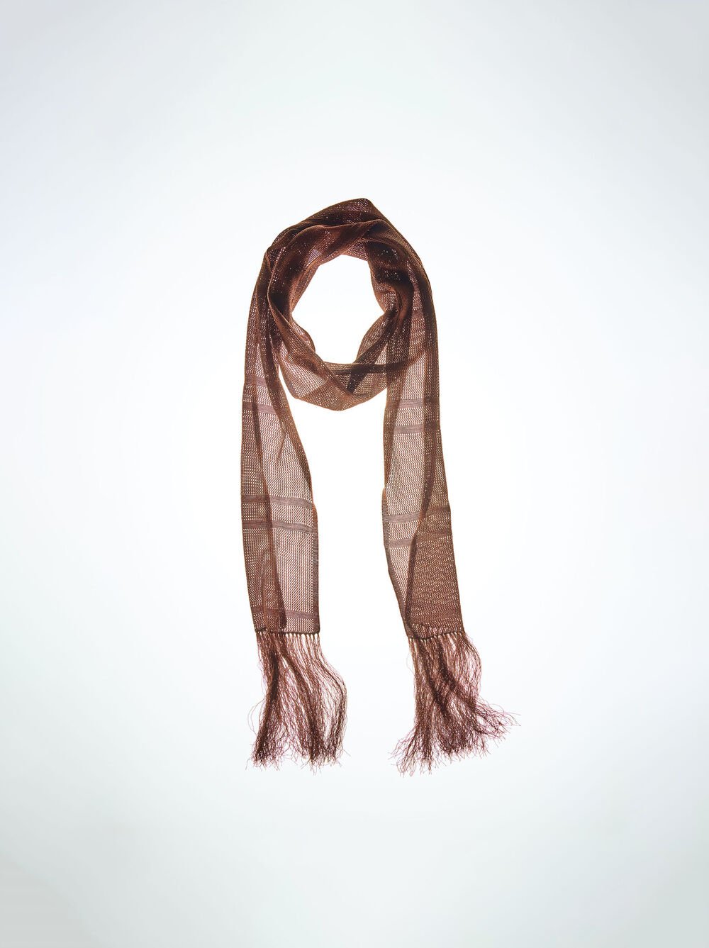 Scarf with fringes