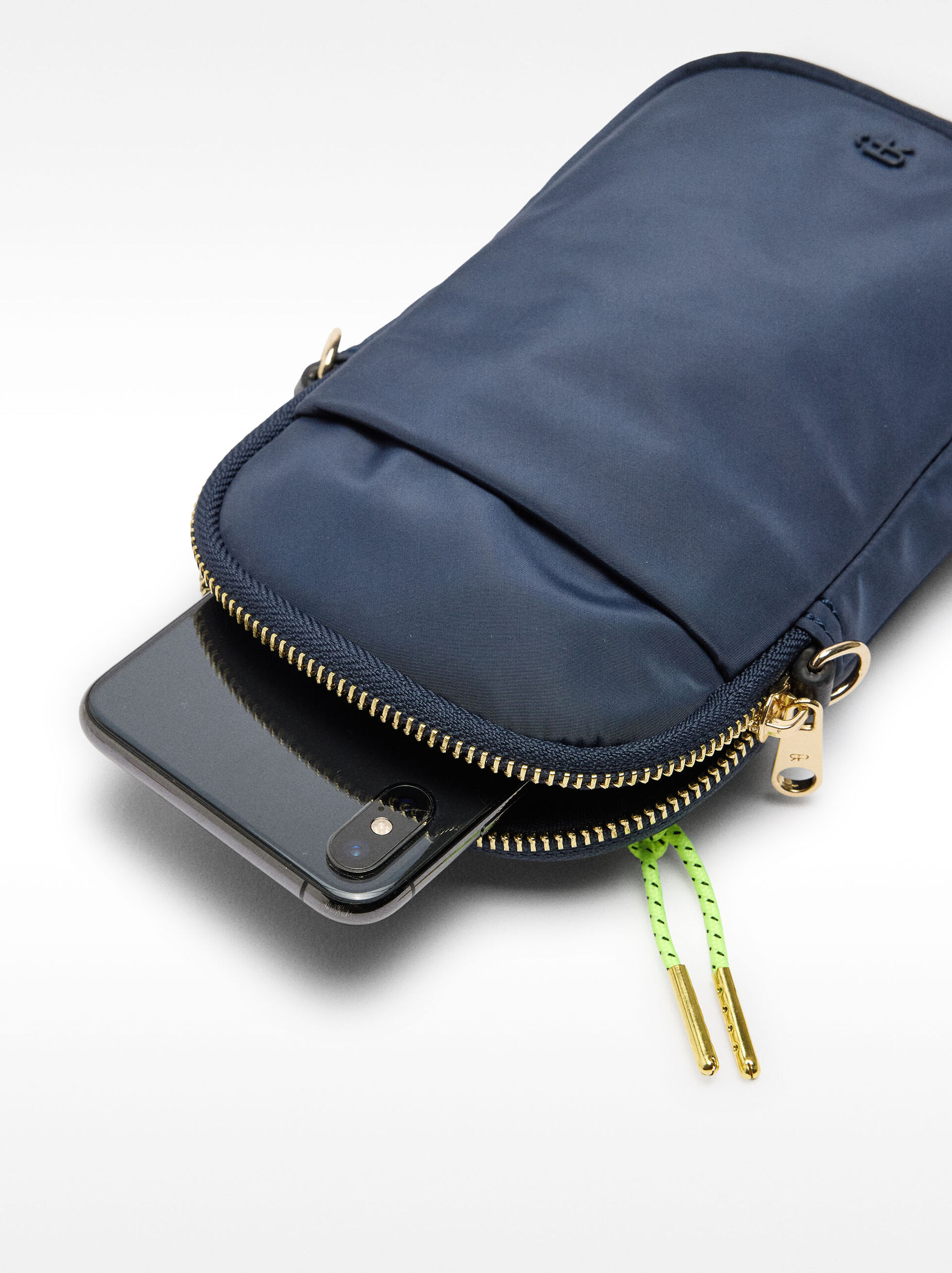 Nylon-Handytasche image number 1.0