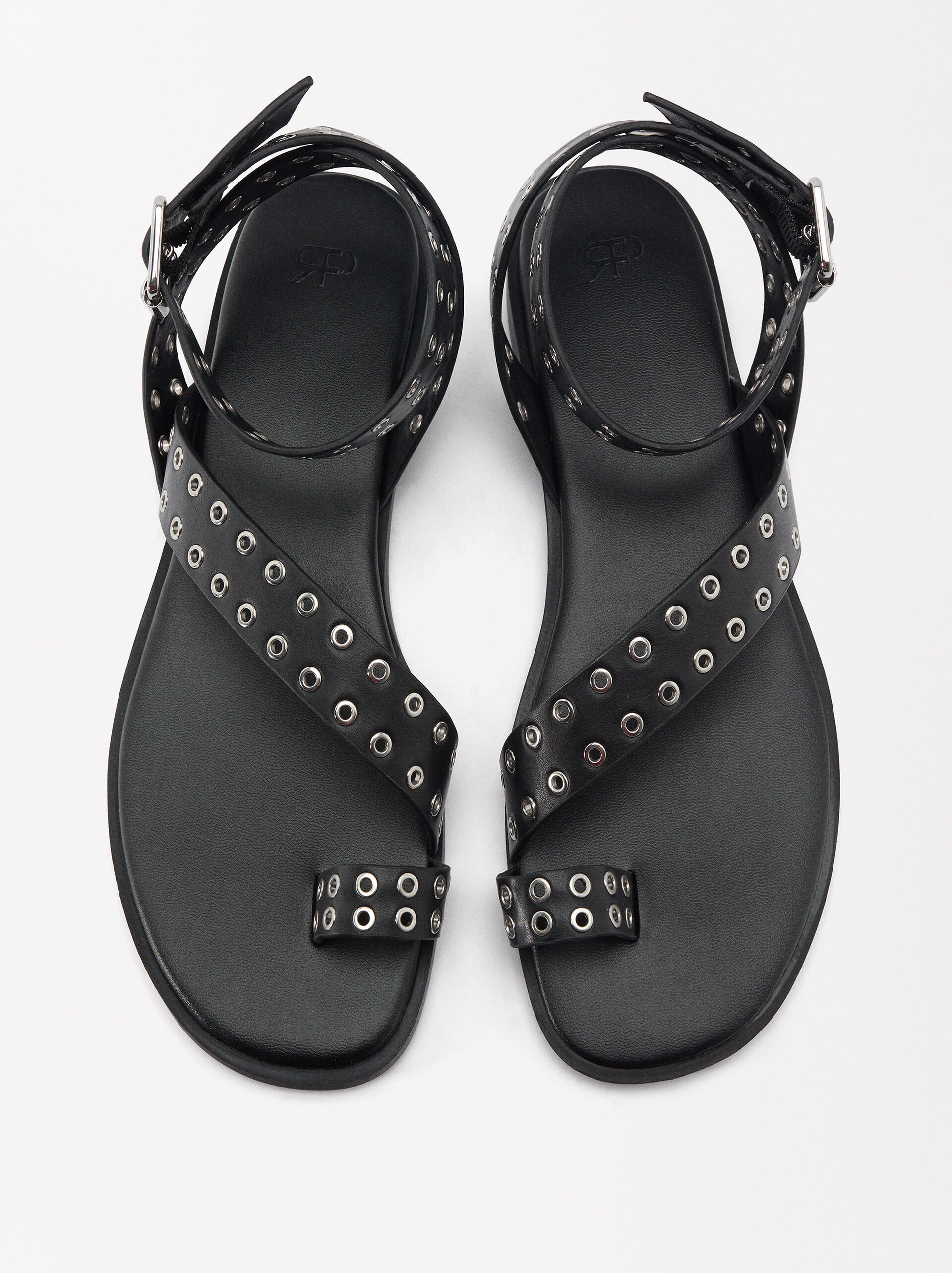 Flat Sandals With Studs  image number 0.0