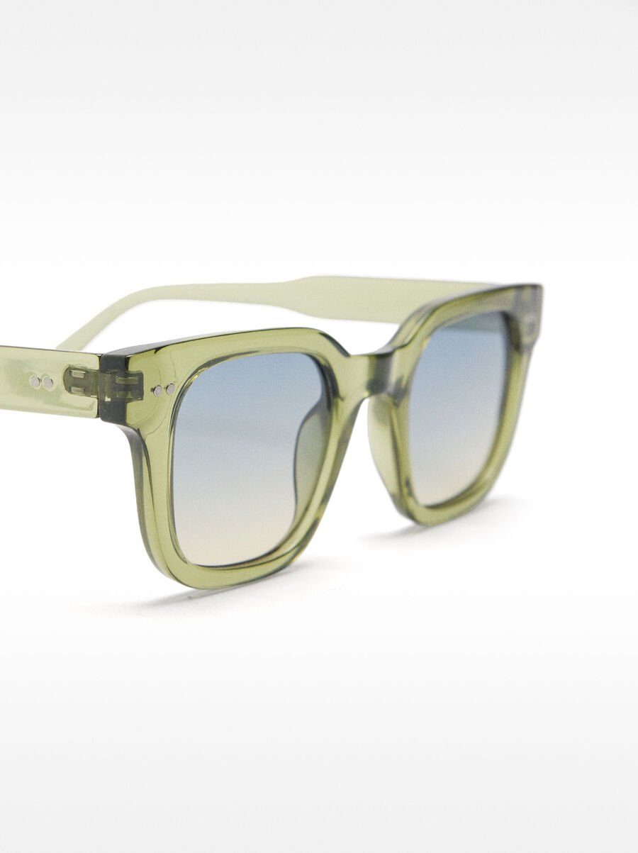Sunglasses with squares