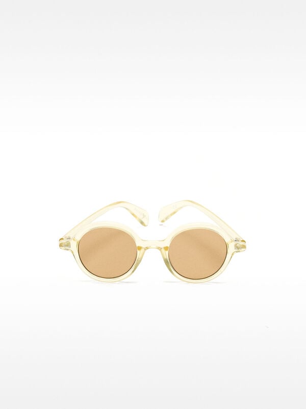 Round sunglasses 