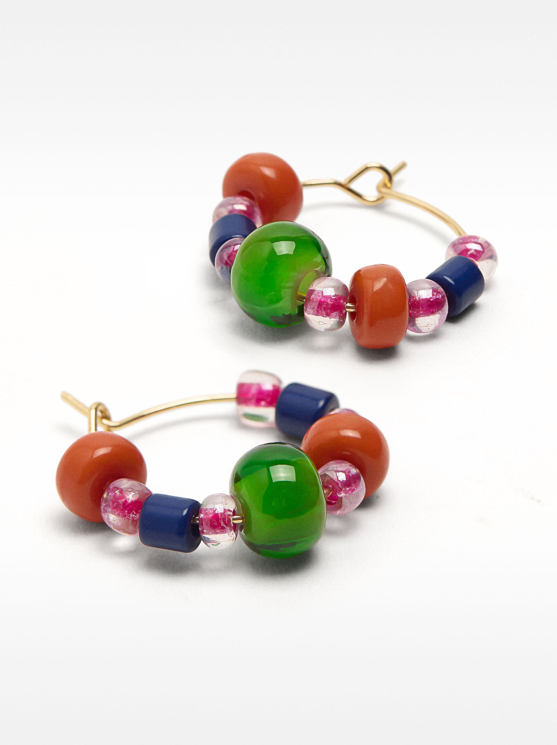 Hoop earrings with crystals image number 1.0