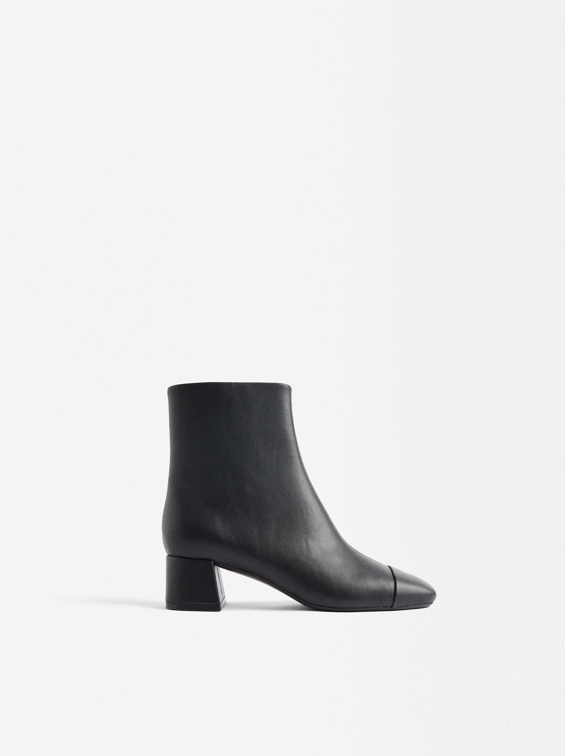Shelby bootie tory burch store