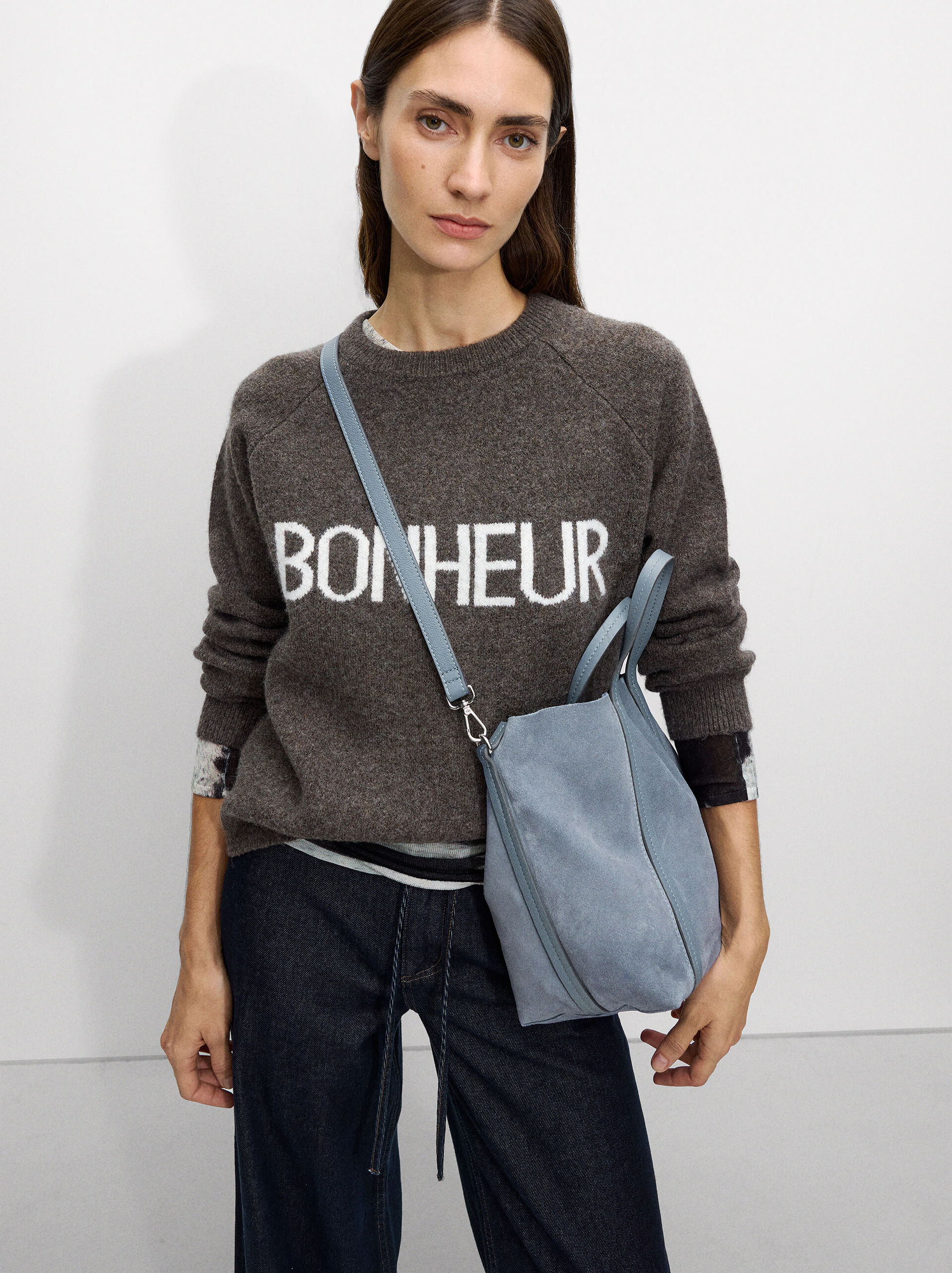 Leather tote bag with removable pouch image number 1.0