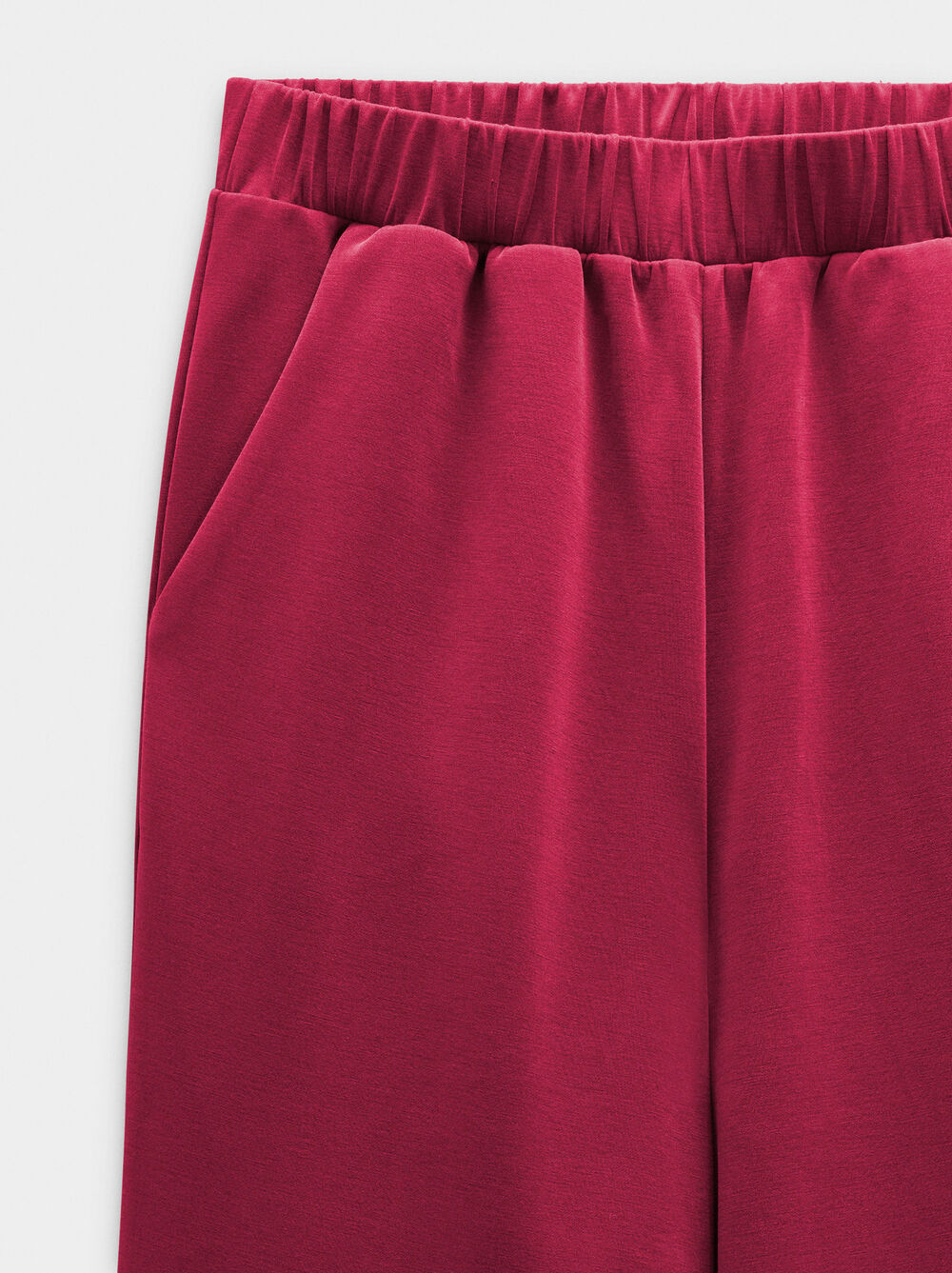 Trousers with elastic waist soft touch