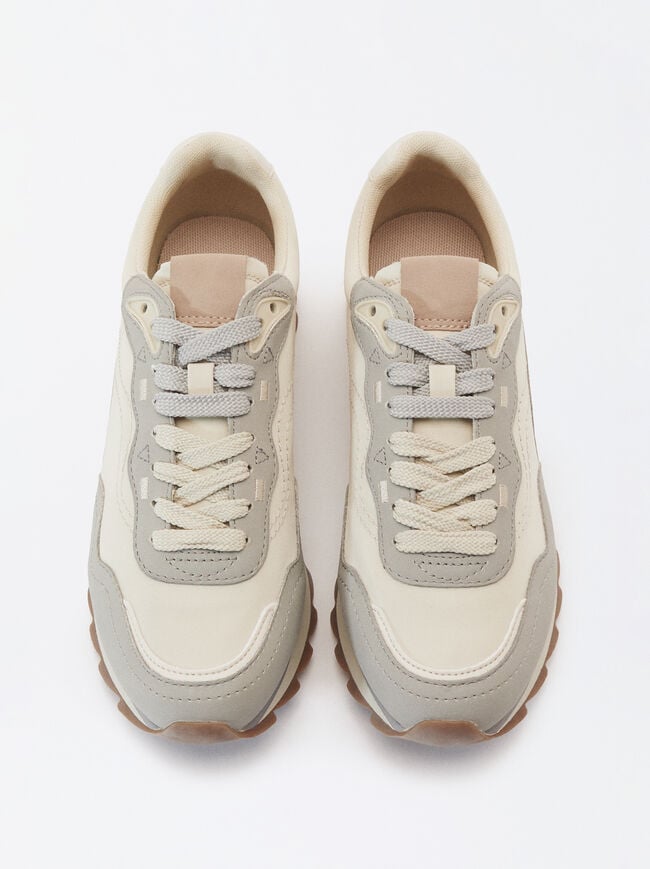 Contrast Trainers image number 0.0