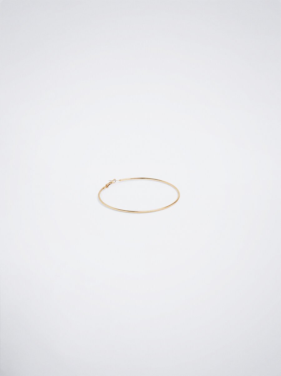 Basic large hoop earrings