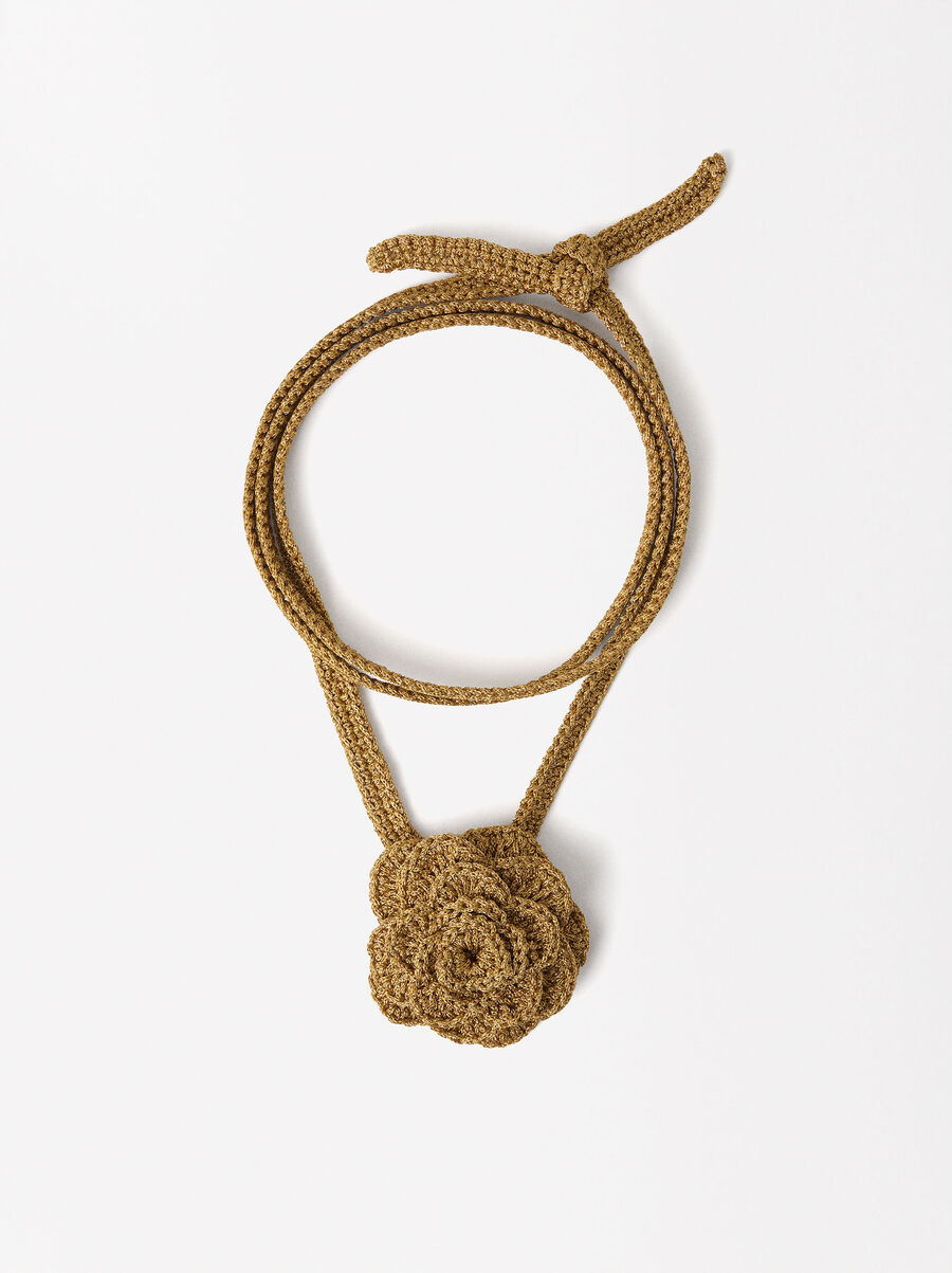 Flower choker necklace