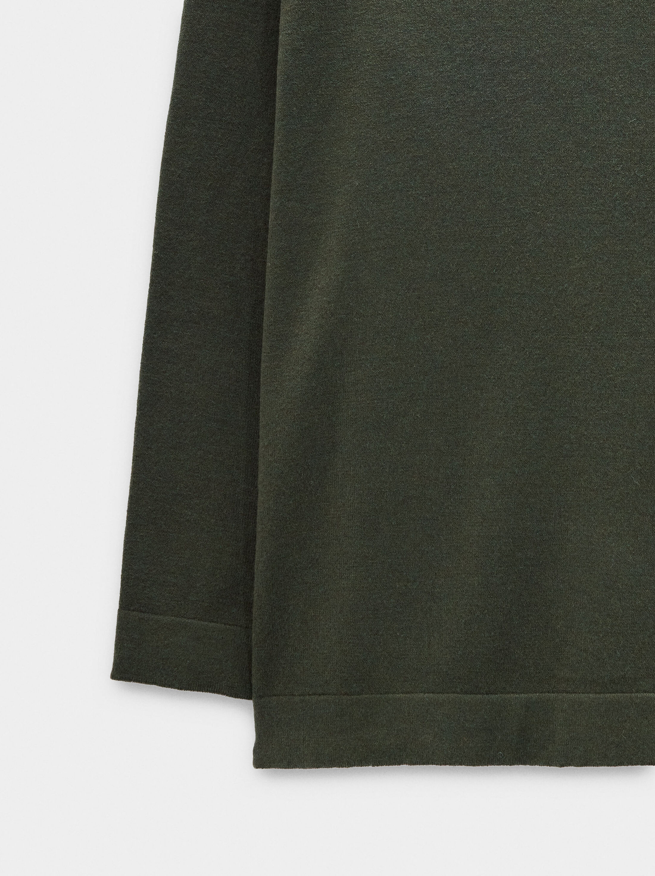 Sweater with plain knit image number 5.0