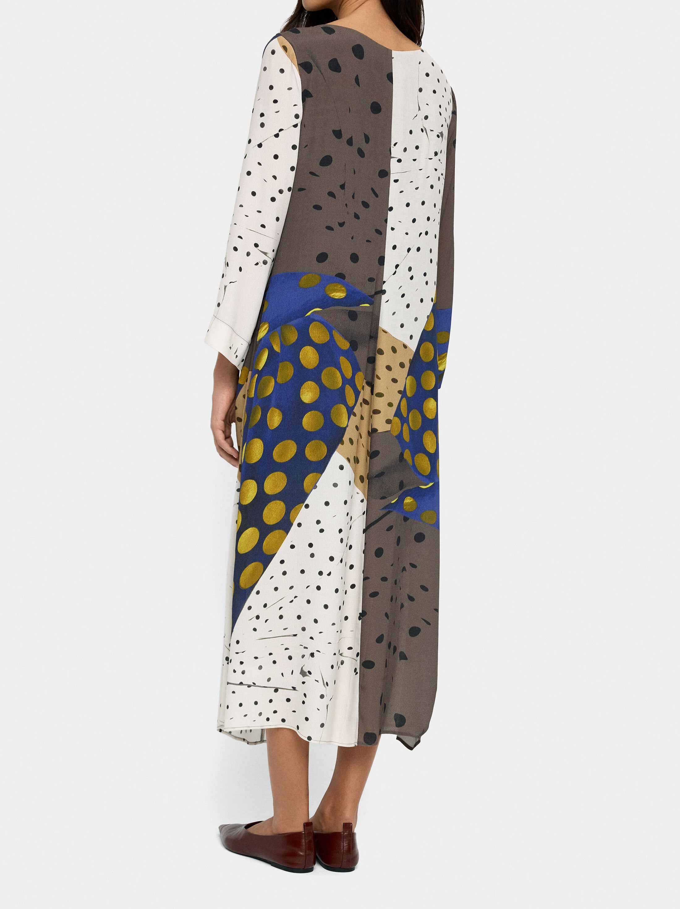 Long printed dress image number 2.0