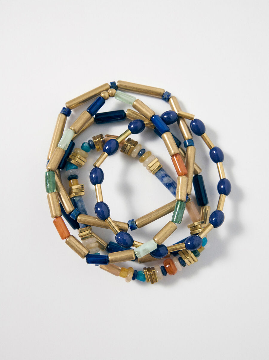 Set of elastic bracelets with stones