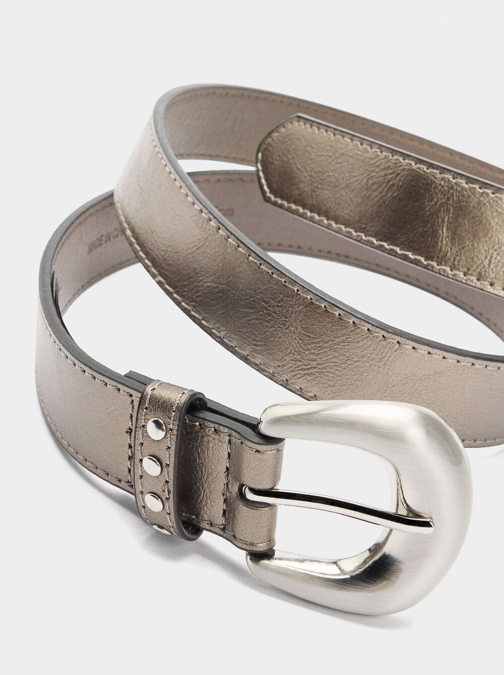 Metallic belt with studs detail