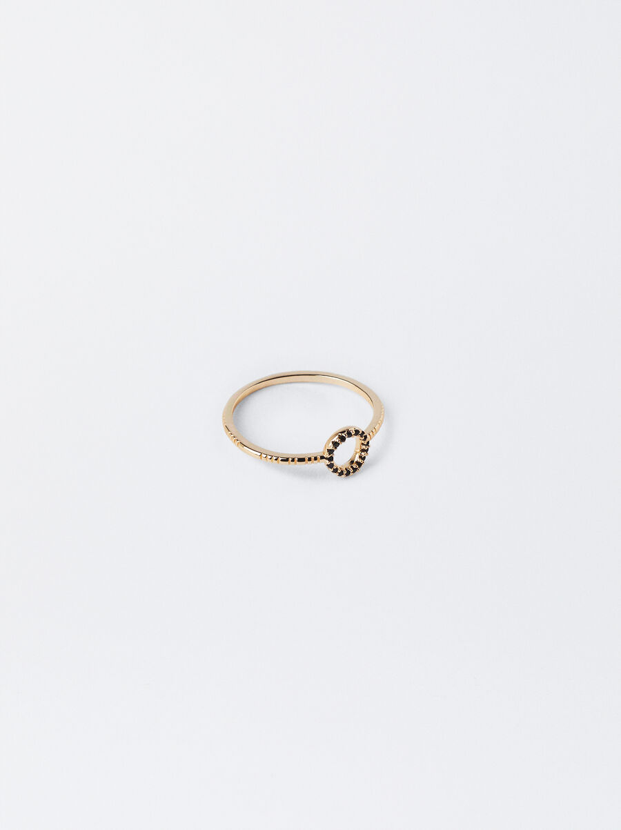 Ring with zirconia