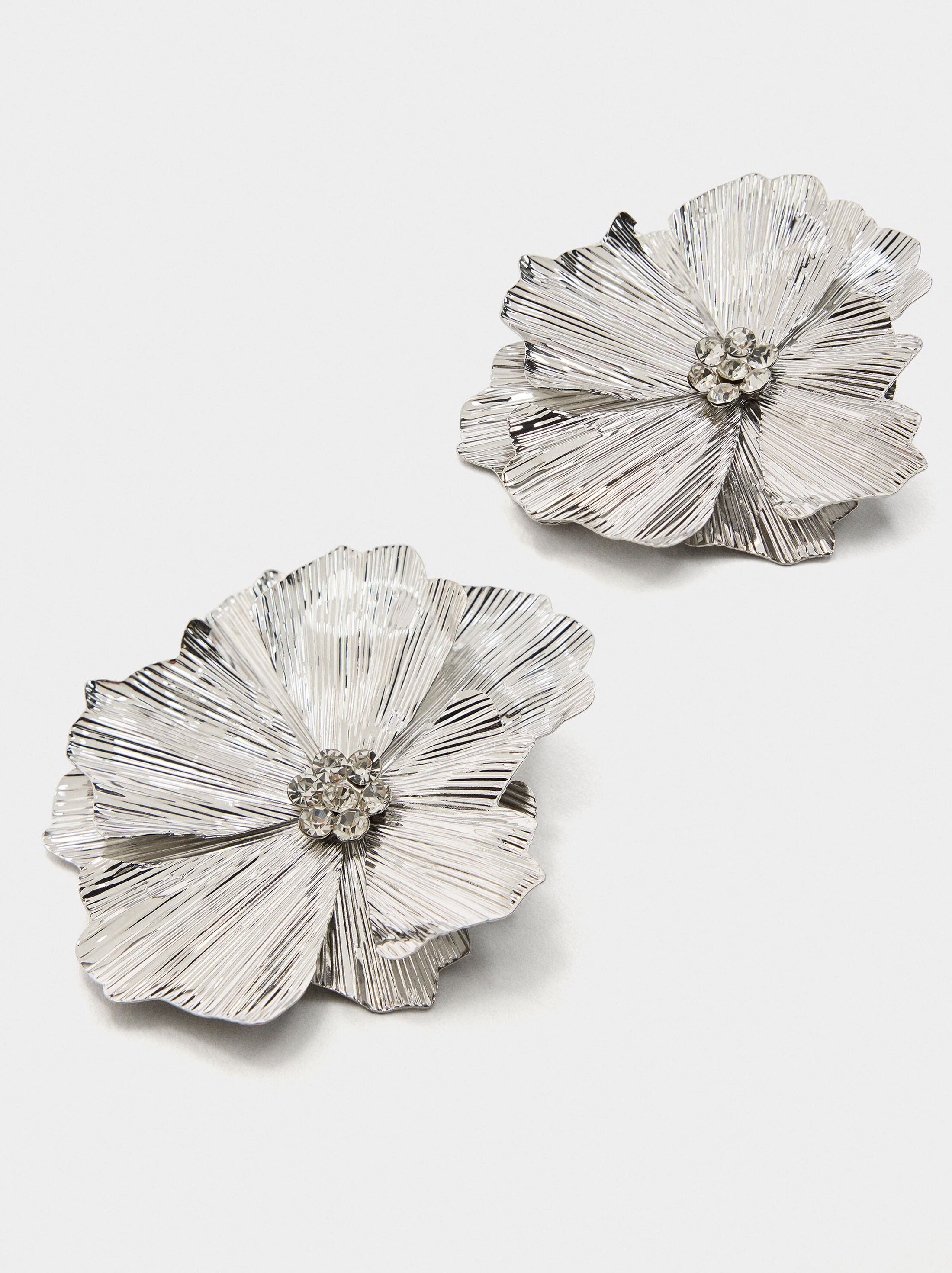 Maxi double flower earrings with enamel image number 2.0