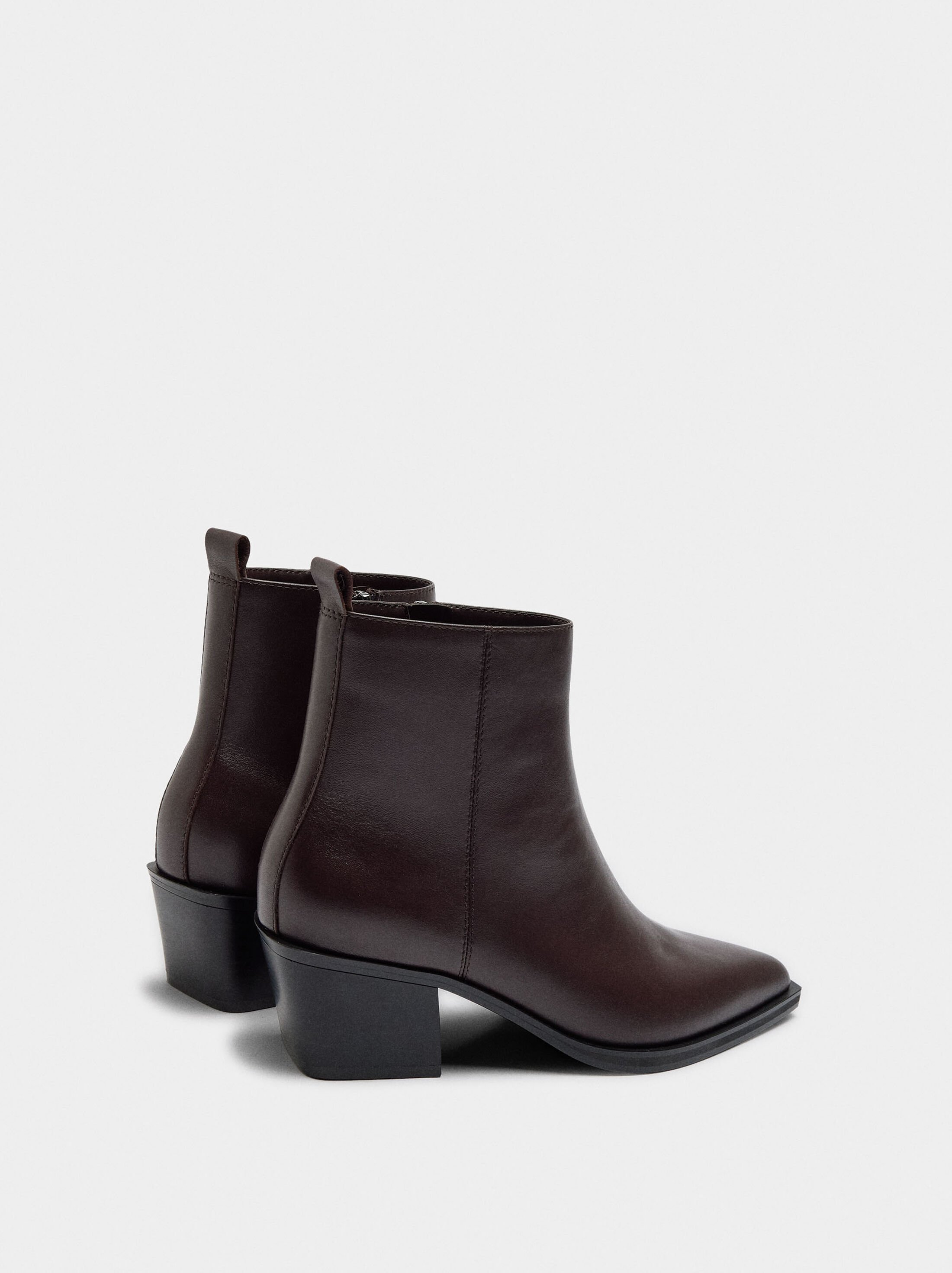 Leather ankle boots with wide heel image number 4.0