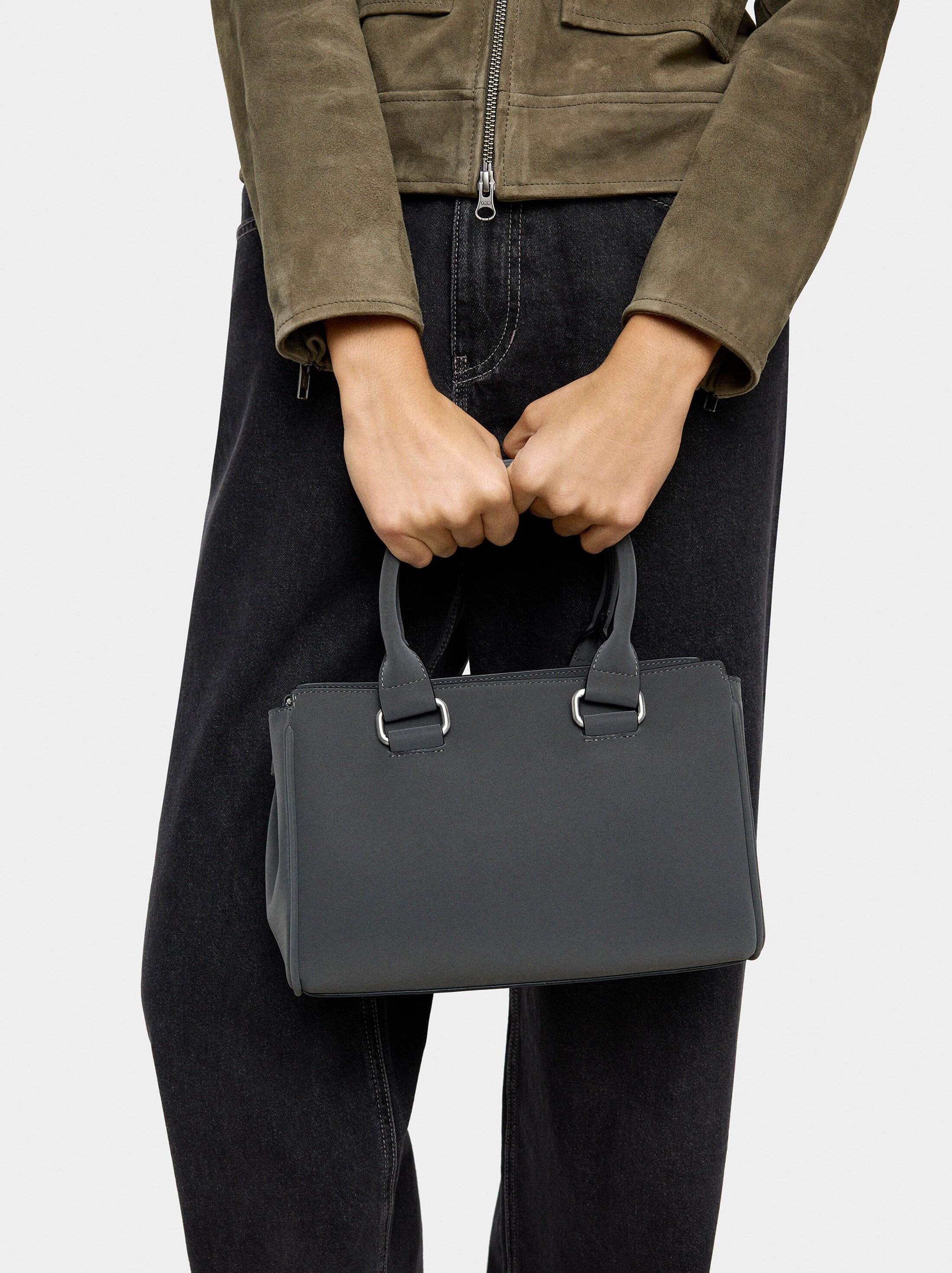 Tote bag with soft texture image number 1.0
