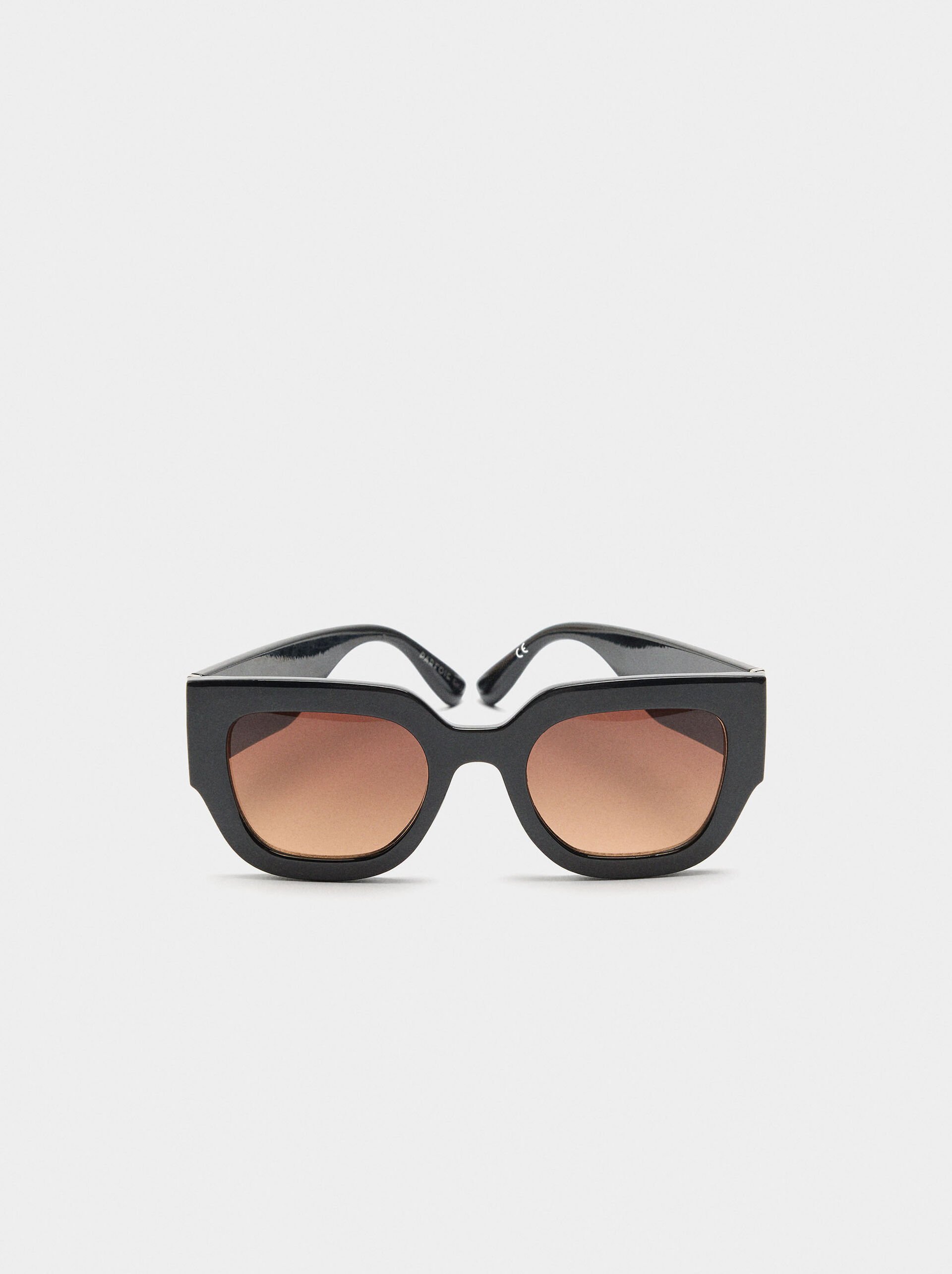 Square sunglasses image number 0.0