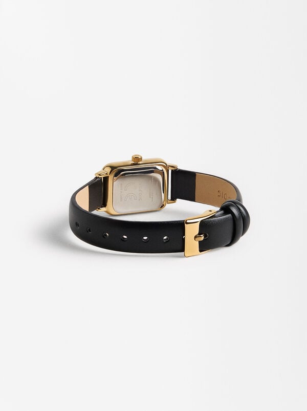 Square case watch