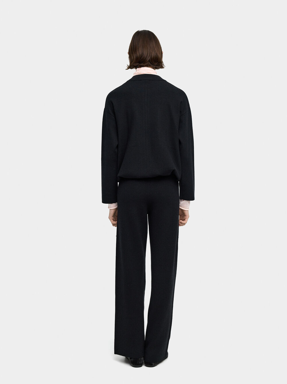 Knit cardigan with zipper closure