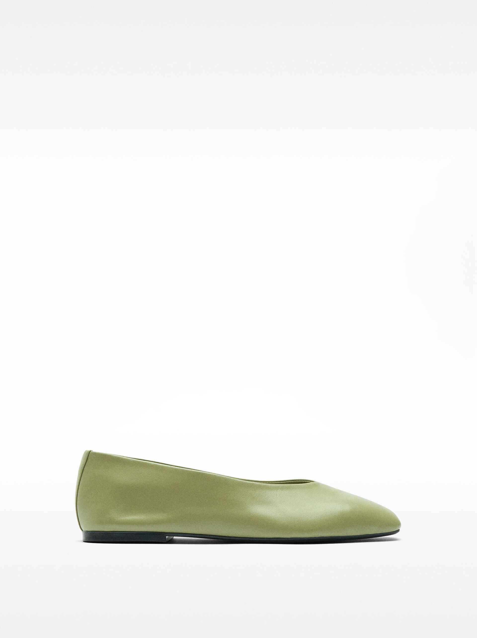 Plain leather ballet flats image number 2.0