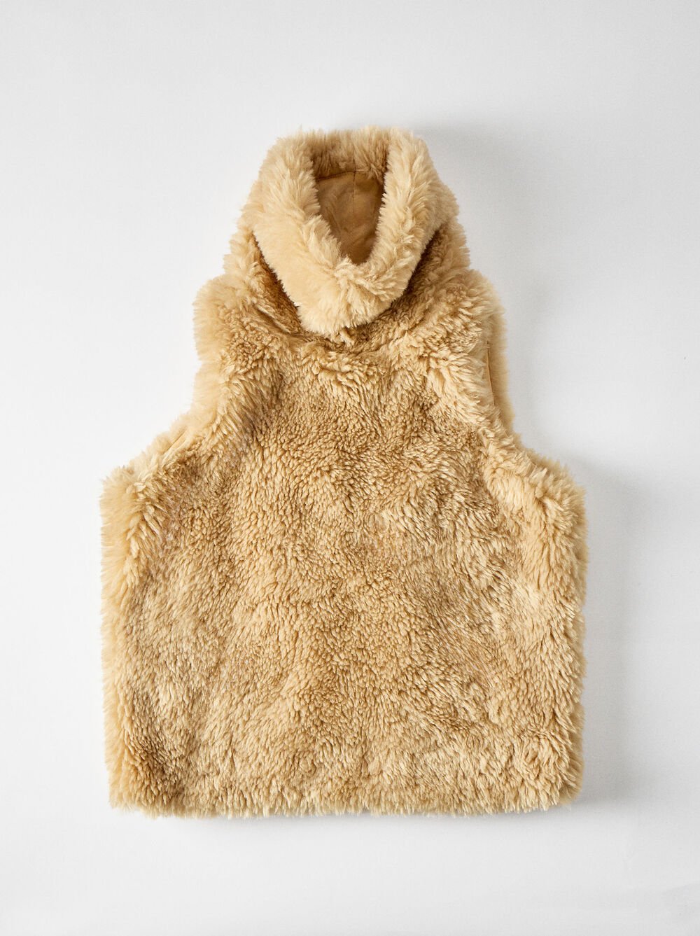 Vest with fur effect