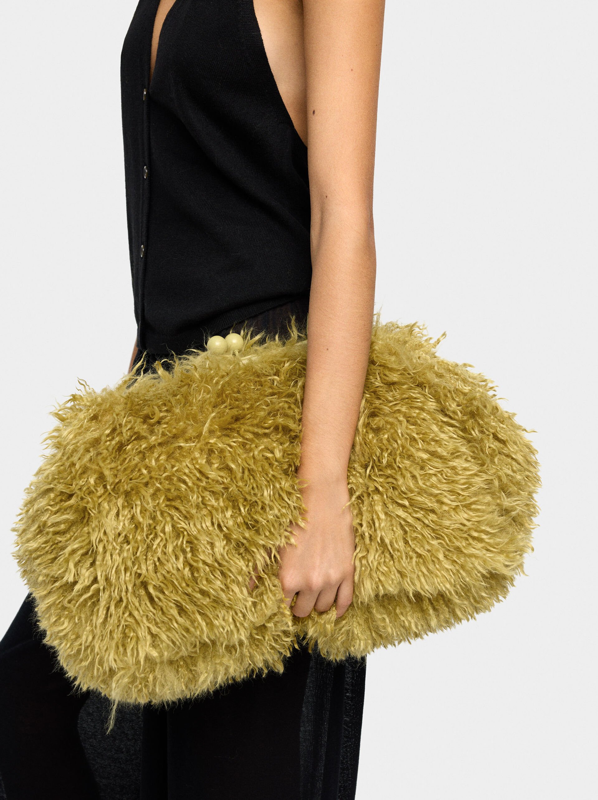 Bag with chain strap effect image number 1.0