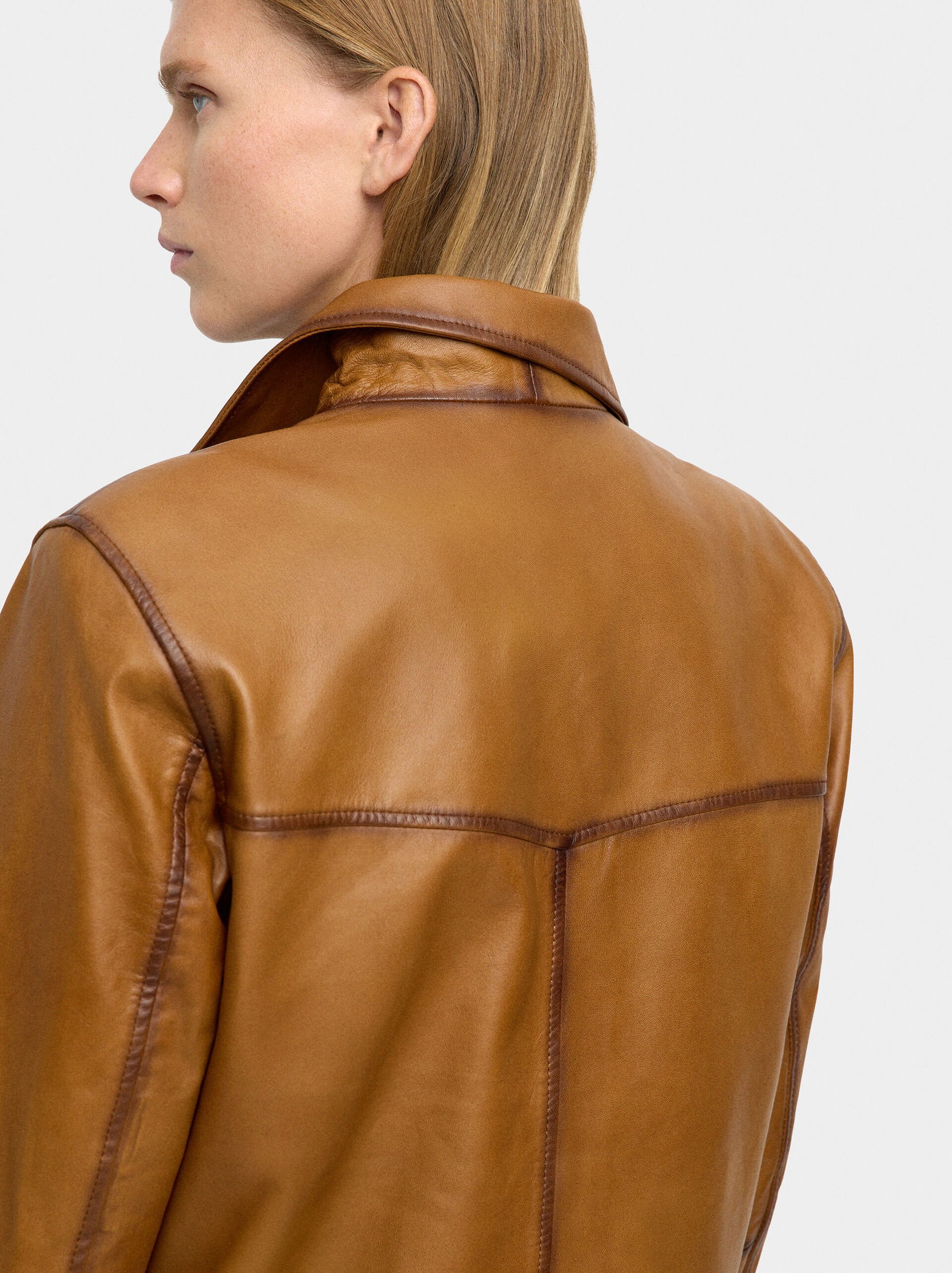 Leather jacket with marked topstitching image number 4.0