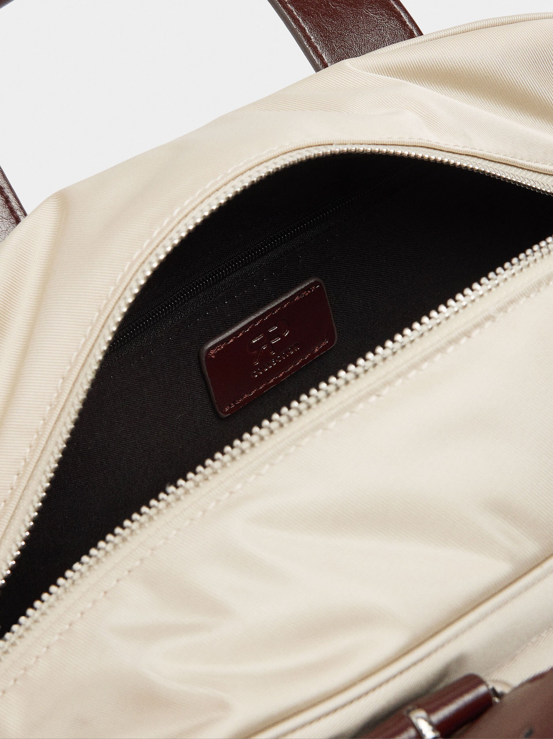 Nylon tote bag with strap  image number 5.0