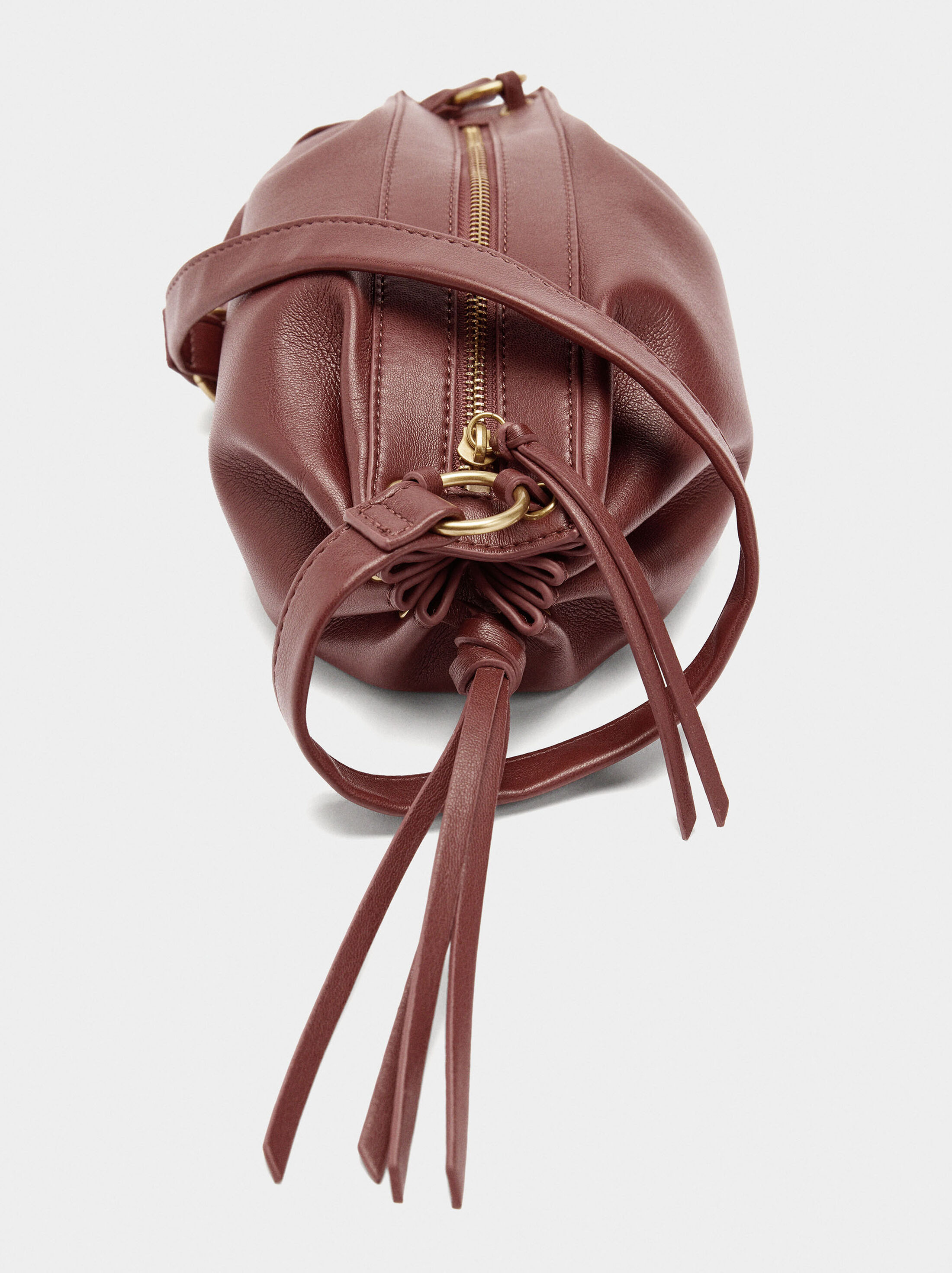 Crossbody bag with gathers image number 1.0